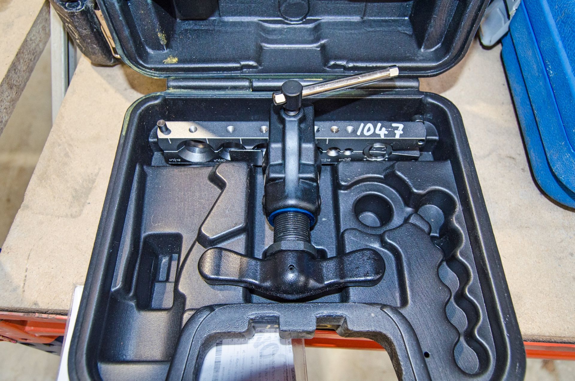 Javac Edge eccentric flaring tool c/w carry case AS14743