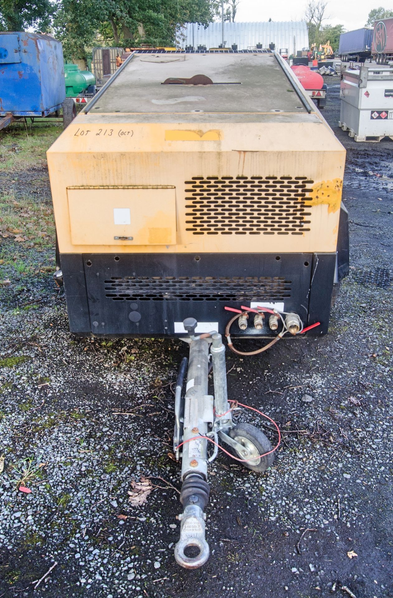 Doosan 7/72 diesel driven fast tow mobile air compressor Year: 2014 S/N: 542128 Recorded Hours: 1442 - Image 5 of 9