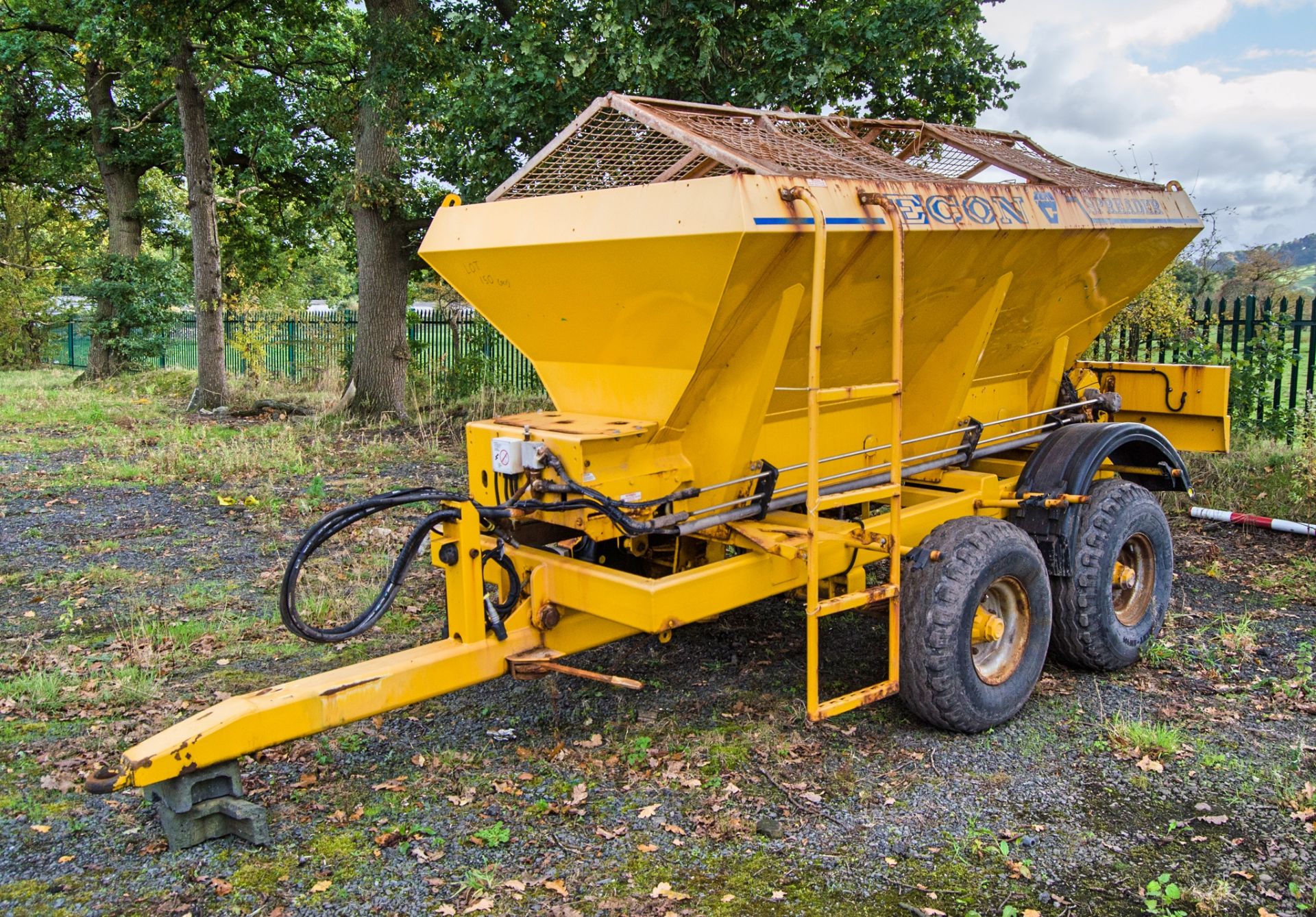 Econ WZC TPF34 tandem axle hydraulic driven salt spreader S/N: 43761 A379162