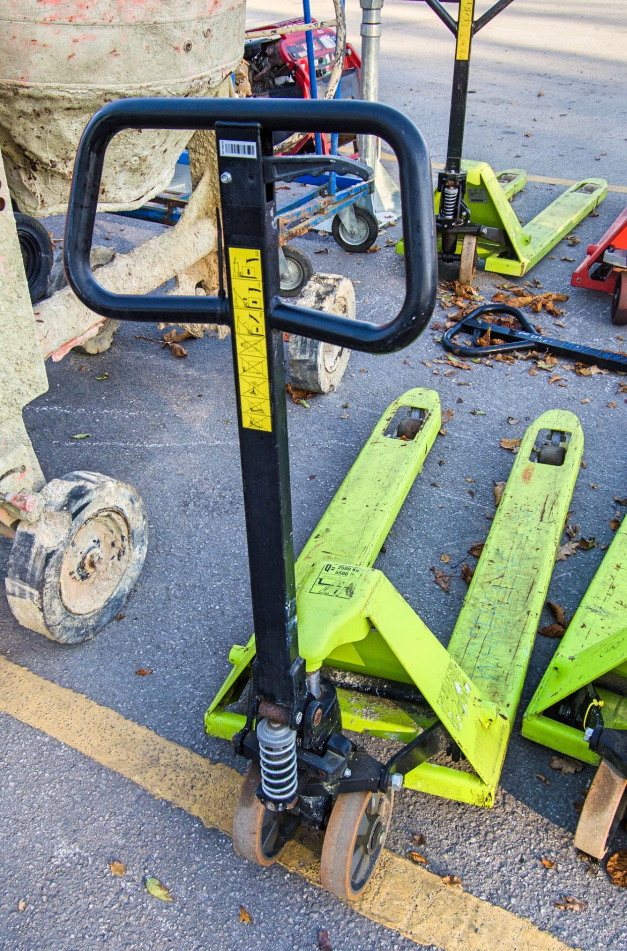 Pramac Lifter hand hydraulic pallet truck 21090446 - Image 2 of 2