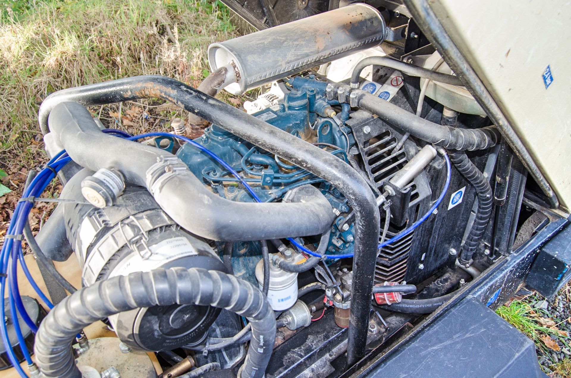 Doosan 7/20 diesel driven fast tow mobile air compressor Year: 2017 S/N: 124515 Recorded Hours: - Image 9 of 9