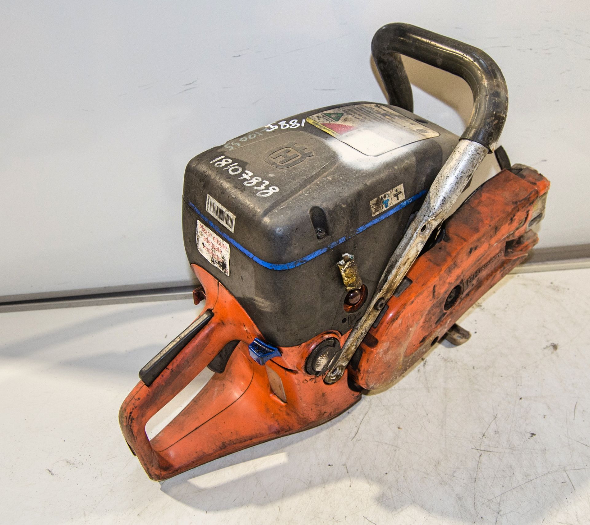 Husqvarna K770 petrol driven cut off saw for spares 18107838 - Image 2 of 2
