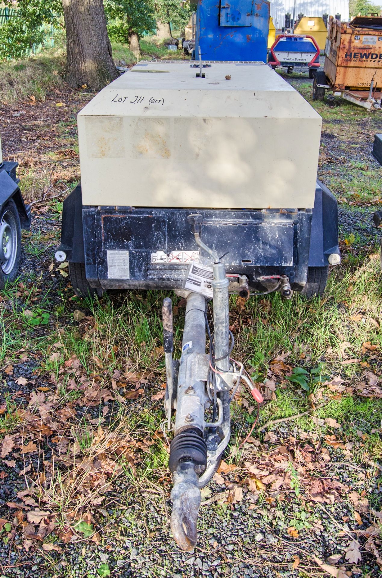 Doosan 7/41 diesel driven fast tow mobile air compressor Year: 2017 S/N: 434513 Recorded Hours: - Image 5 of 9