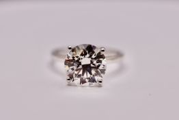 Round Brilliant Cut 4.01 Carat Diamond 18kt White Gold Ring - G Colour VS2 Clarity 'IGI'