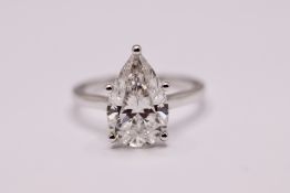 Pear Brilliant Cut 3.09 Carat Diamond 18kt White Gold Ring - G Colour VS2 Clarity IGI'