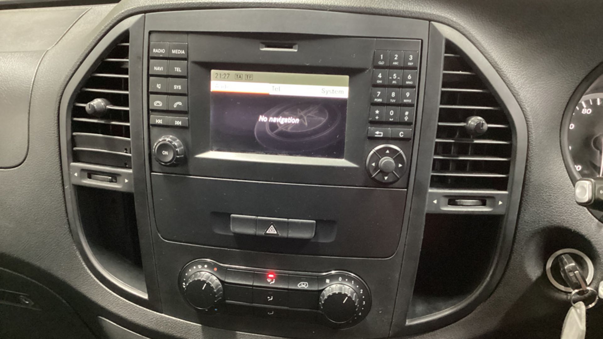 ** ON SALE ** Mercedes-Benz Vito 111 1.6 CDI 2015 - Long Wheel Base - No Vat - Navigation System - Image 8 of 9
