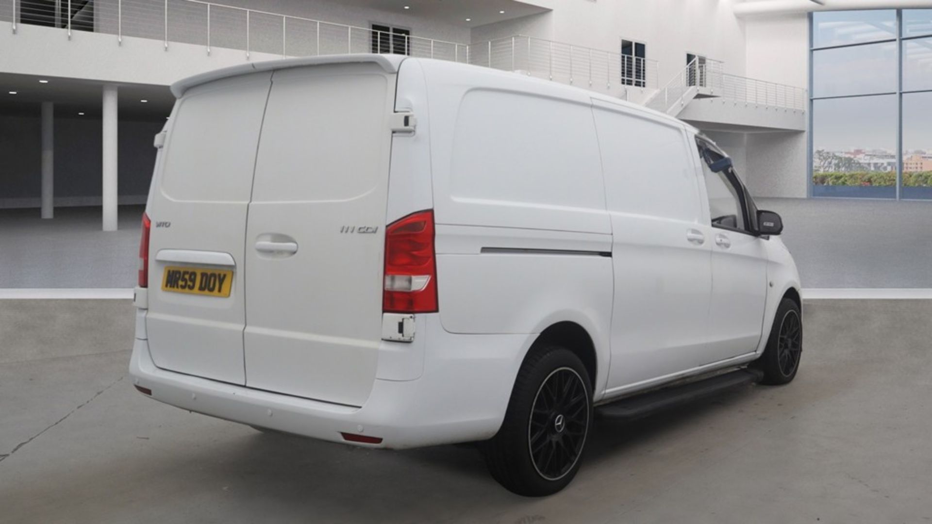 ** ON SALE ** Mercedes-Benz Vito 111 1.6 CDI 2015 - Long Wheel Base - No Vat - Navigation System - Image 5 of 9