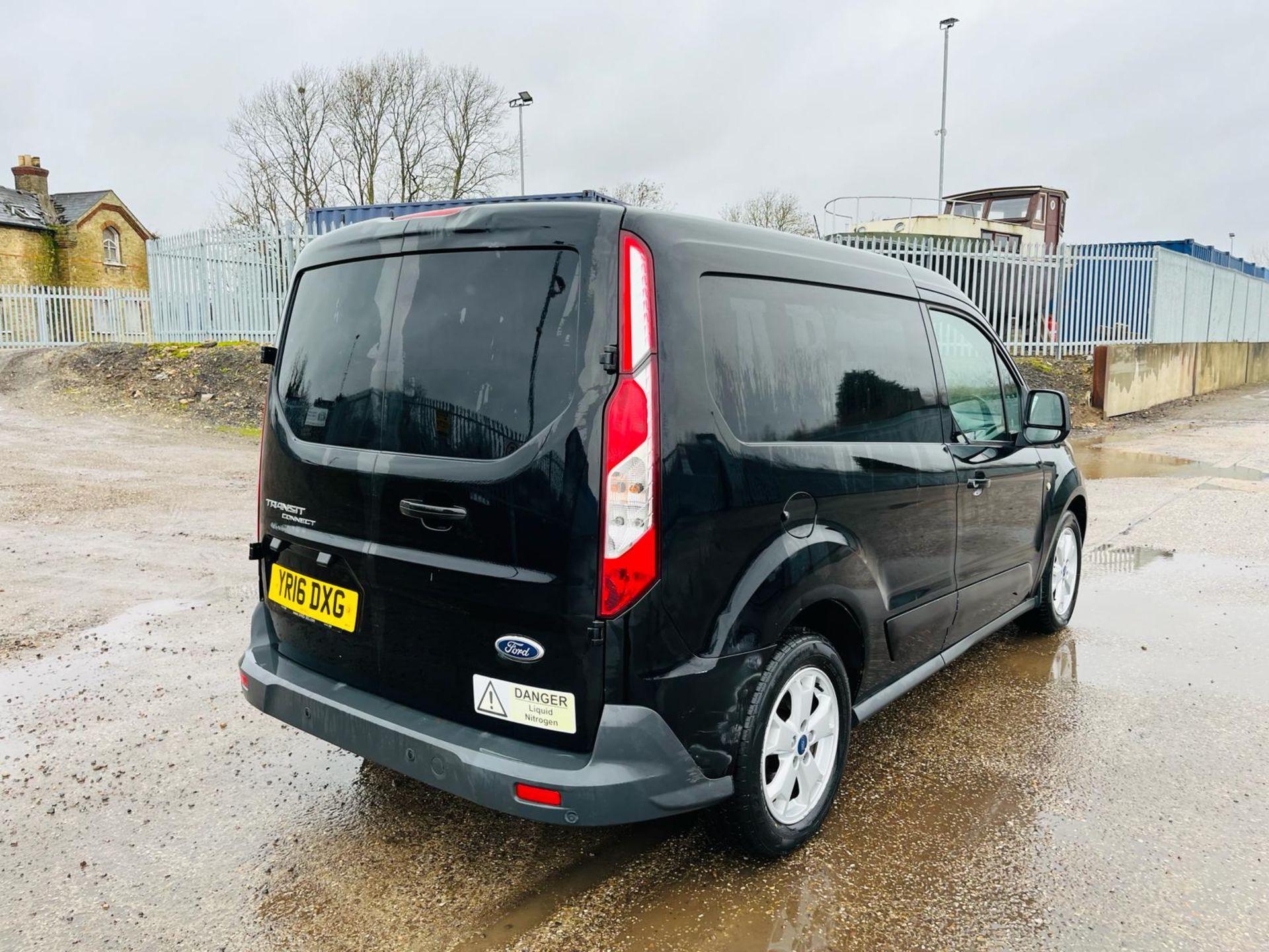 ** ON SALE **Ford Transit Connect Limited 1.6 TDCI 200 115 L1 H1 2016 '16 Reg' -A/C -Parking Sensors - Image 12 of 27