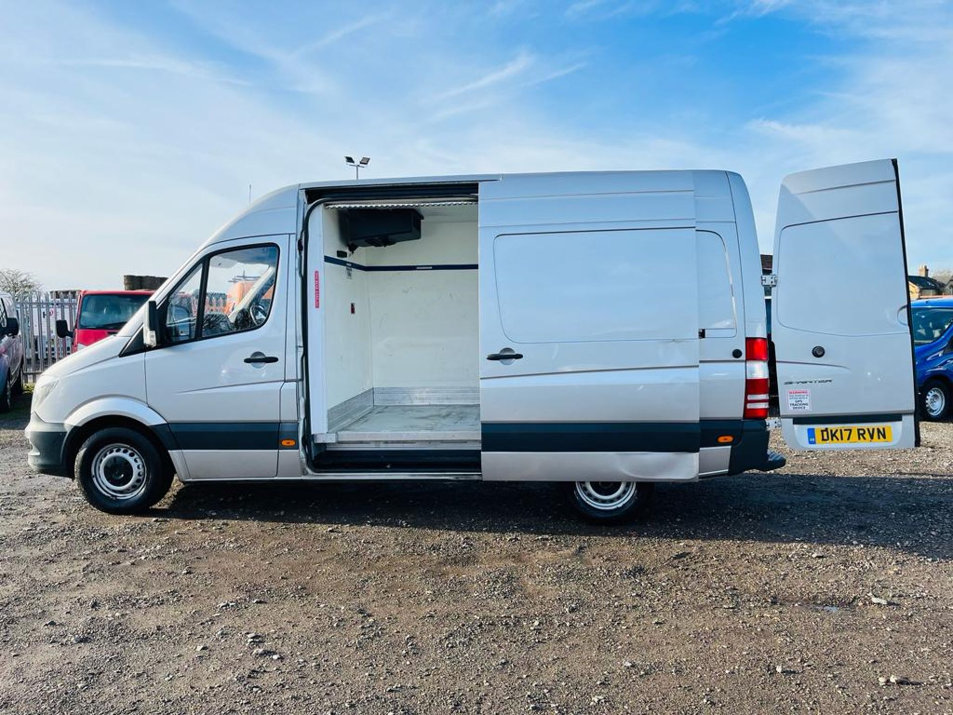 Mercedes Benz Sprinter 2.1 314 CDI 3.5T L2 H3 Fridge/Freezer 2017 '17 Reg' ULEZ Compliant - Image 5 of 28