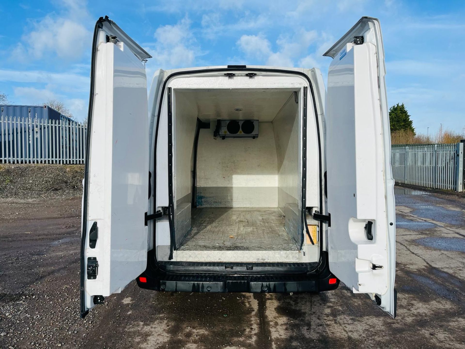 ** ON SALE ** Nissan NV400 Acenta Dci 135 F35- Refrigerated - Bluetooth Handsfree -ULEZ Compliant - Image 9 of 28