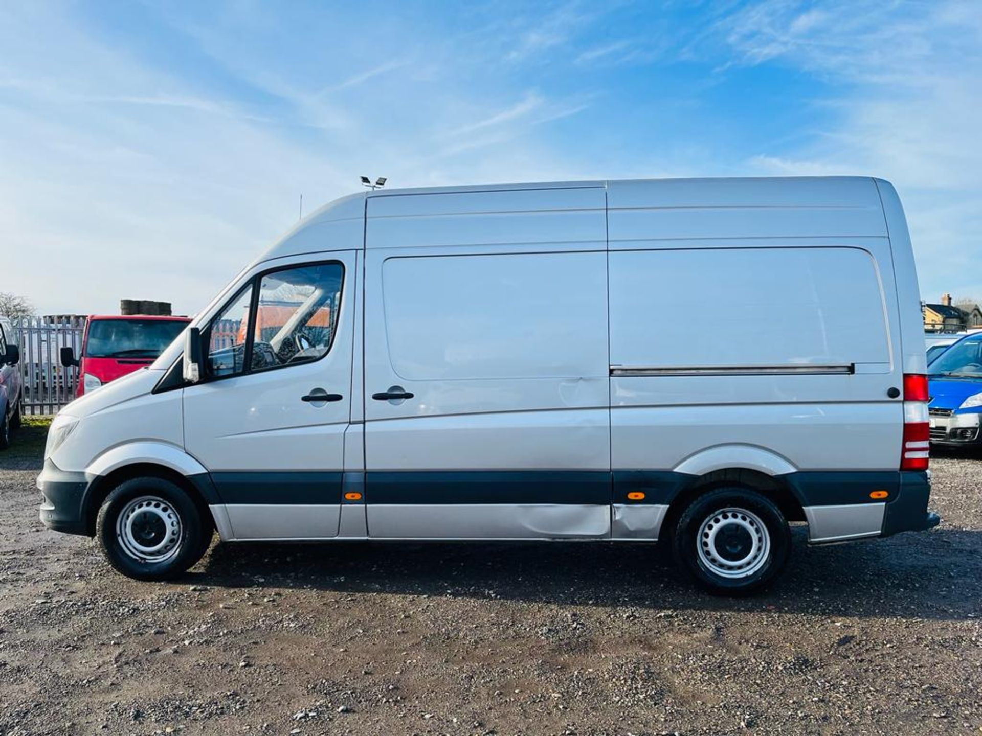 Mercedes Benz Sprinter 2.1 314 CDI 3.5T L2 H3 Fridge/Freezer 2017 '17 Reg' ULEZ Compliant - Image 4 of 28