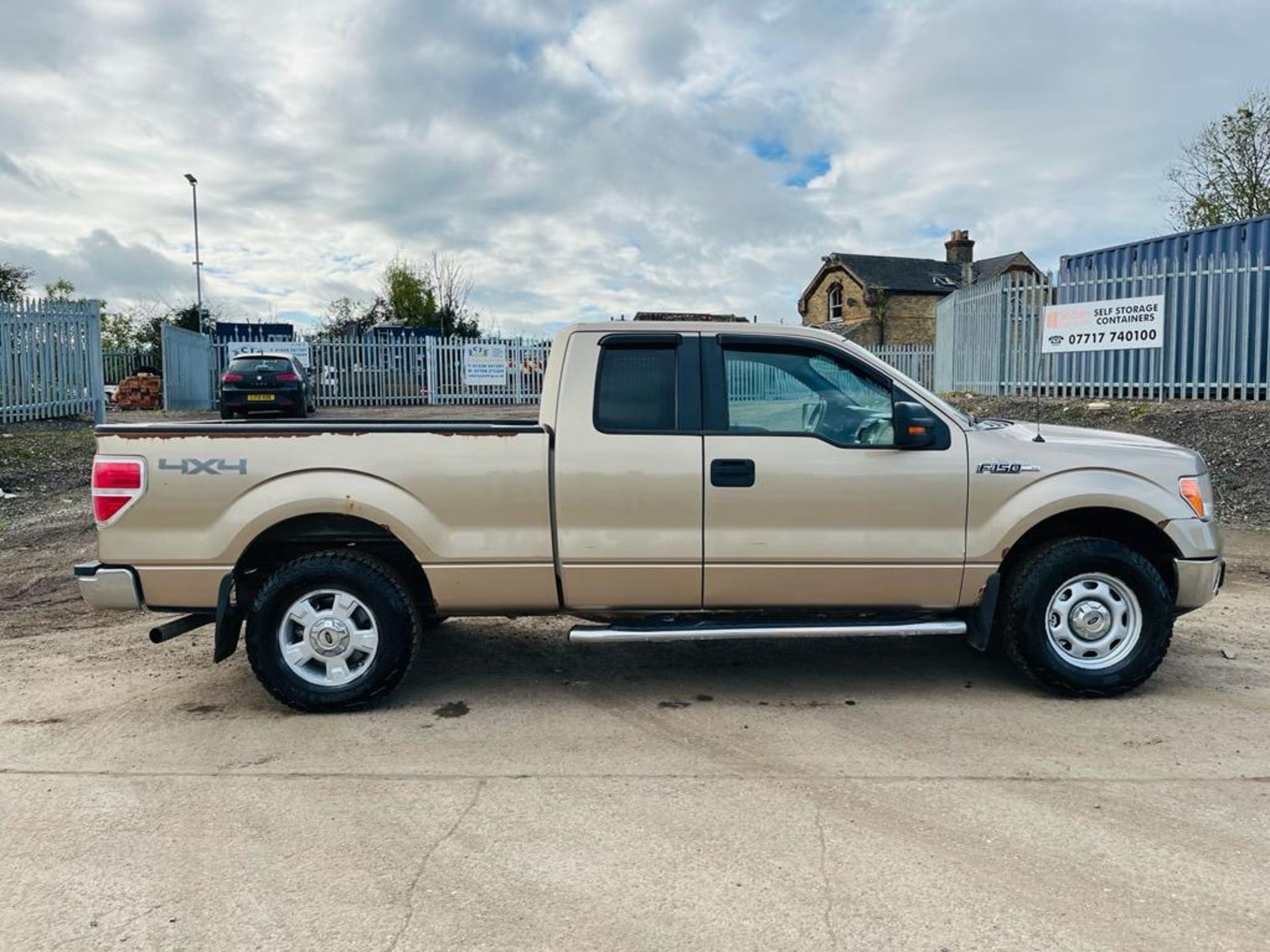 ** ON SALE ** Ford F-150 5.0L V8 XLT King Cab '2014 Year' A/C - Fresh Import - ULEZ Compliant - Image 10 of 29