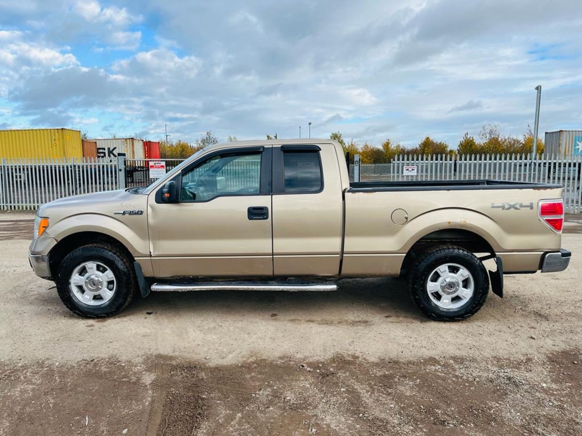 ** ON SALE ** Ford F-150 5.0L V8 XLT King Cab '2014 Year' A/C - Fresh Import - ULEZ Compliant - Image 4 of 29