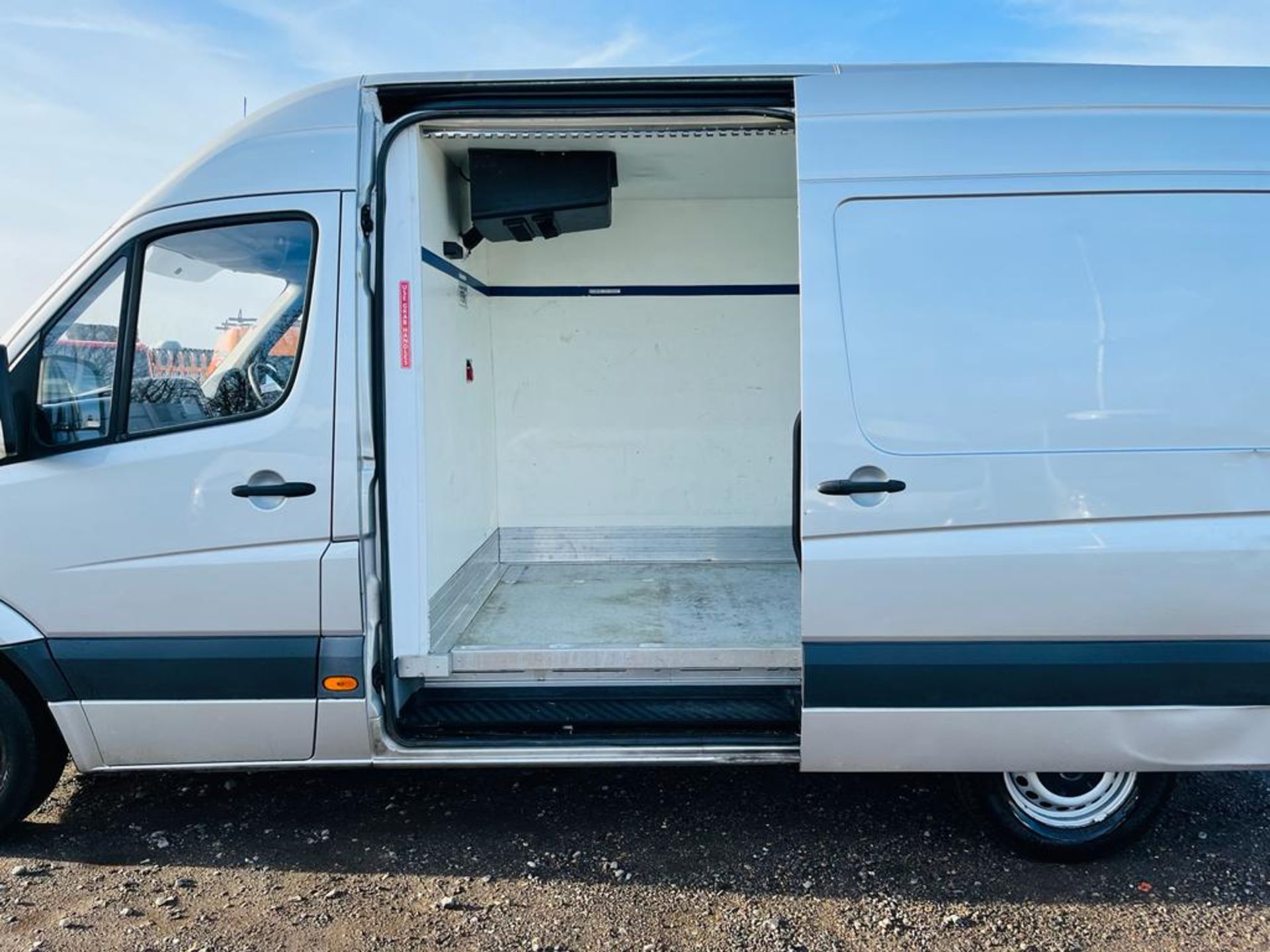 Mercedes Benz Sprinter 2.1 314 CDI 3.5T L2 H3 Fridge/Freezer 2017 '17 Reg' ULEZ Compliant - Image 6 of 28