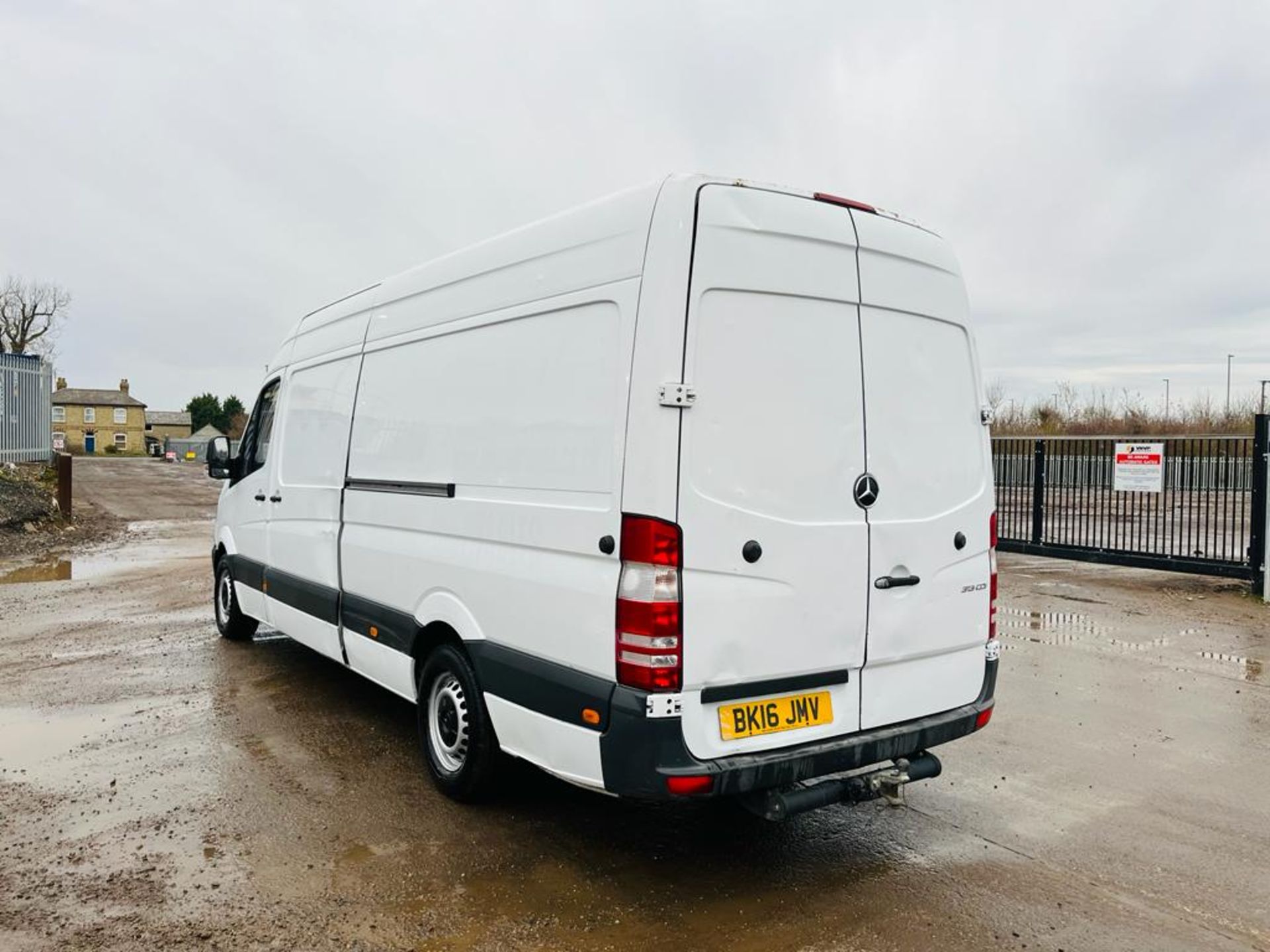 Mercedes Benz Sprinter 2.1 313 CDI 3.5T L3 H3 2016 '16 Reg' - Panel Van - Image 5 of 25