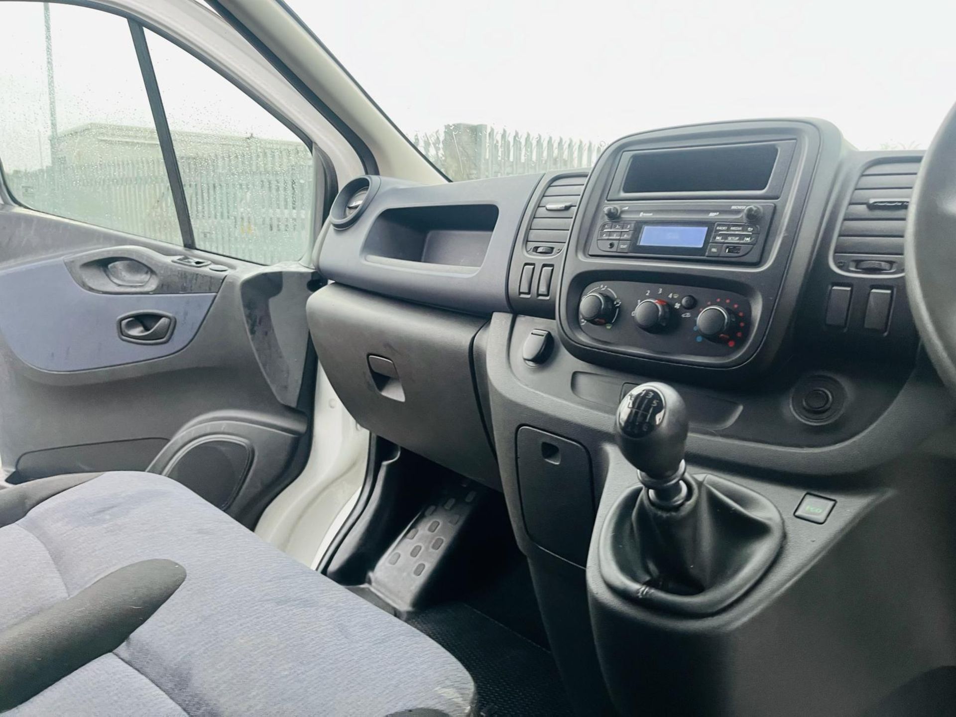** ON SALE ** Vauxhall Vivaro 1.6 CDTI LWB L1 115 2015 '15 Reg' Panel Van - No Vat - Long wheel base - Image 19 of 27