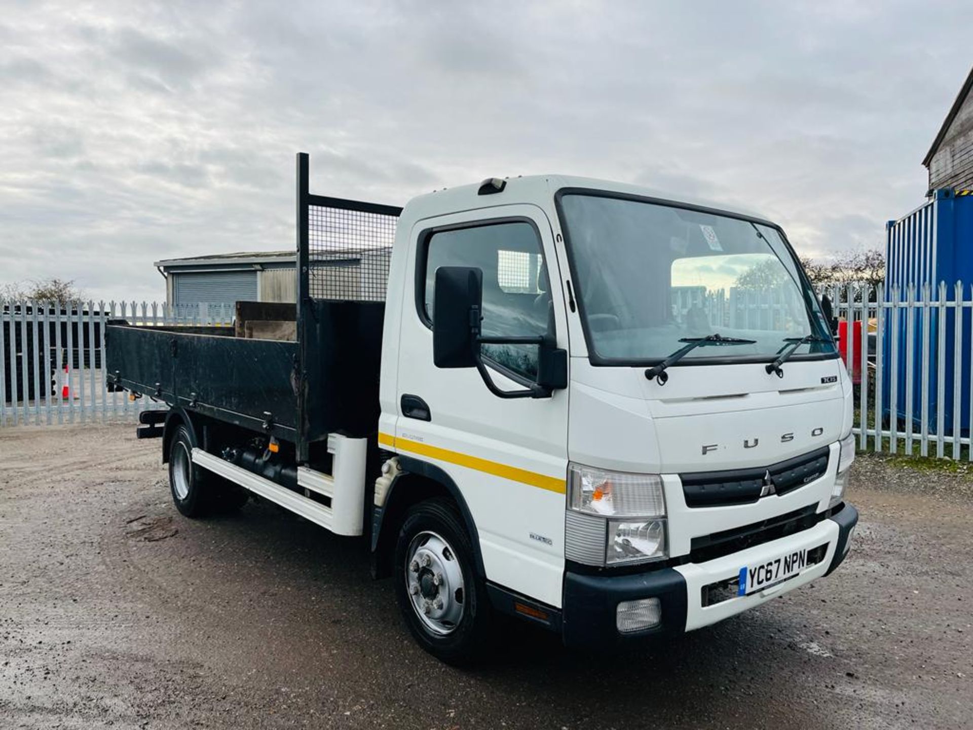 ** ON SALE **Mitsubishi Fuso Canter 7C15-34 TRW 3.0 2017 '67 Reg' -ULEZ Compliant -Automatic -Tipper - Image 2 of 26