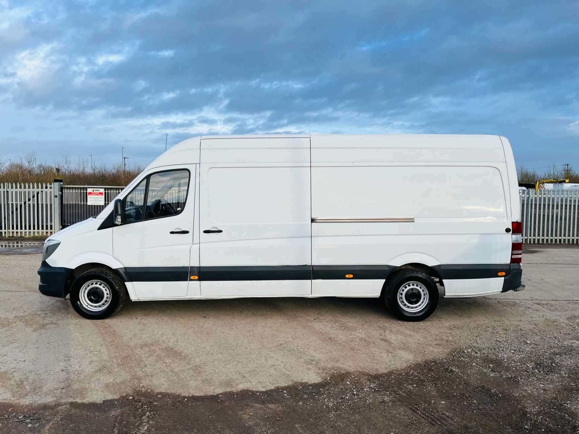 ** ON SALE ** Mercedes - Benz Sprinter 313 L3 H3 CDI 2015 '65 Reg' - Panel Van - No Vat - Image 4 of 26