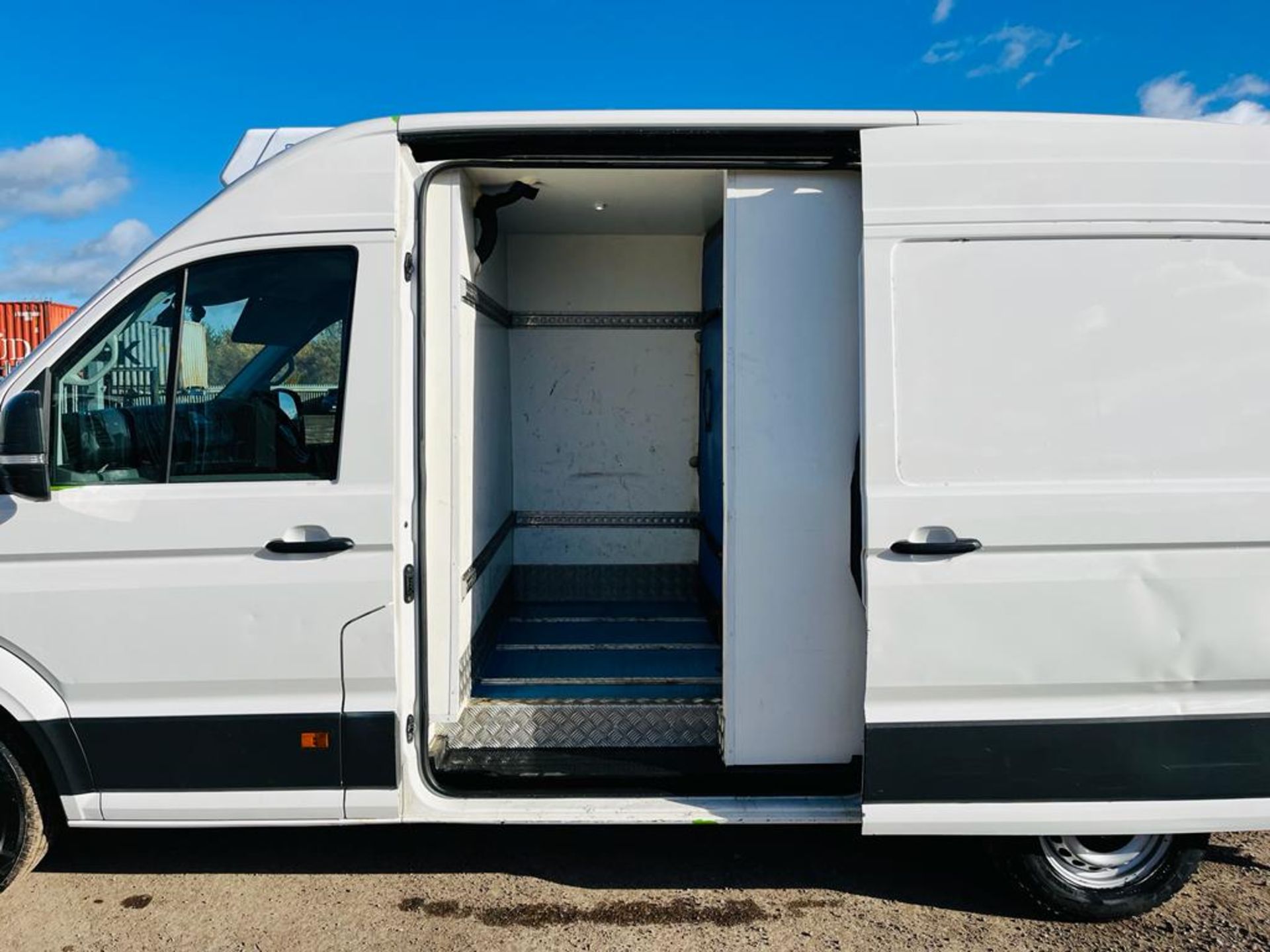 Volkswagen Crafter CR35 Startline TDI 140 BMT 2.0 L2 H2 2018 "18 Reg-fridge freezer- ULEZ Compliant - Image 6 of 27