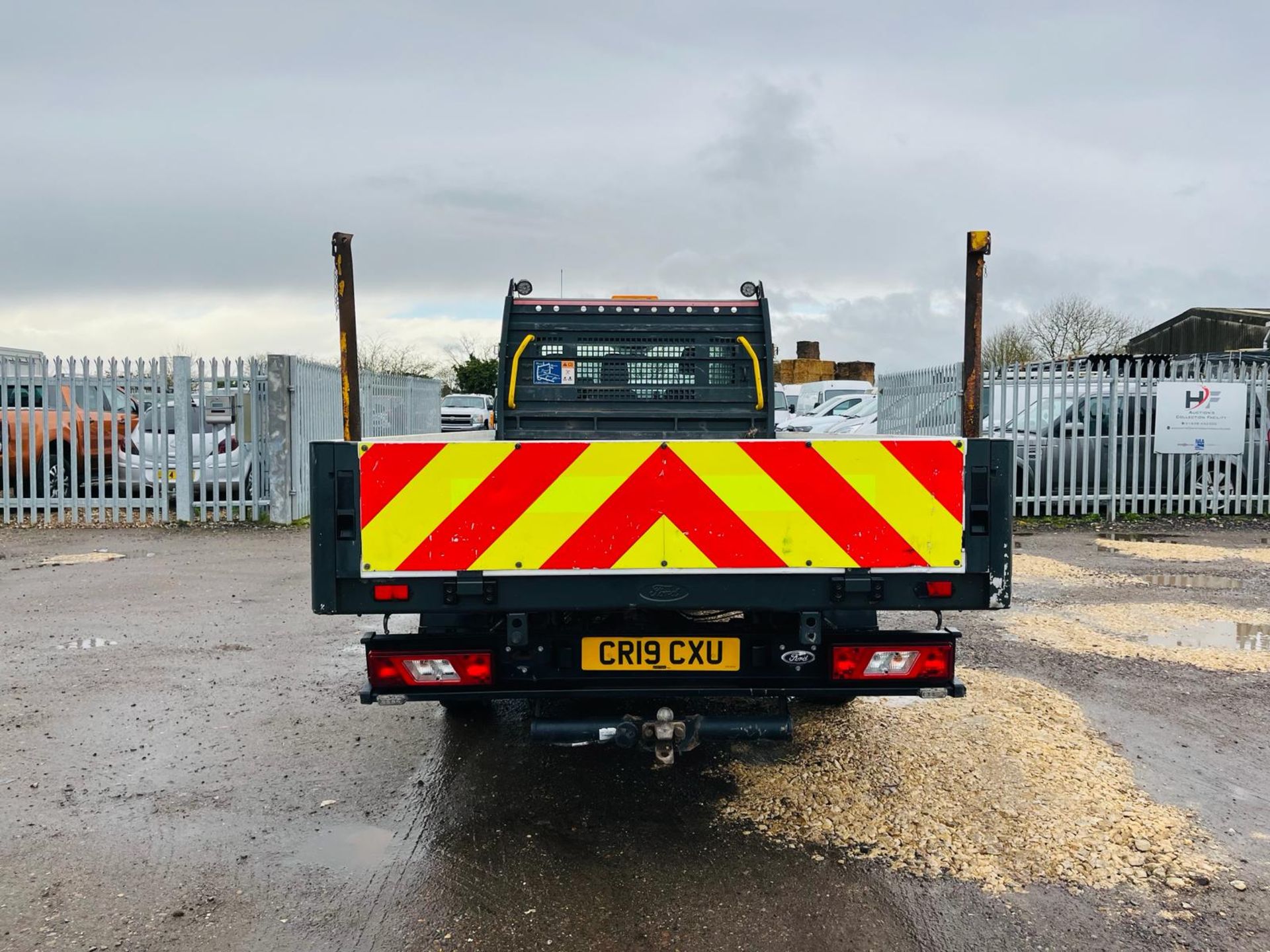 Ford Transit Dropside 350 L3 RWD TDCI 130 2.0 -2019 '19 Reg'- Tow Bar-ULEZ Compliant -1 Former Owner - Image 7 of 24