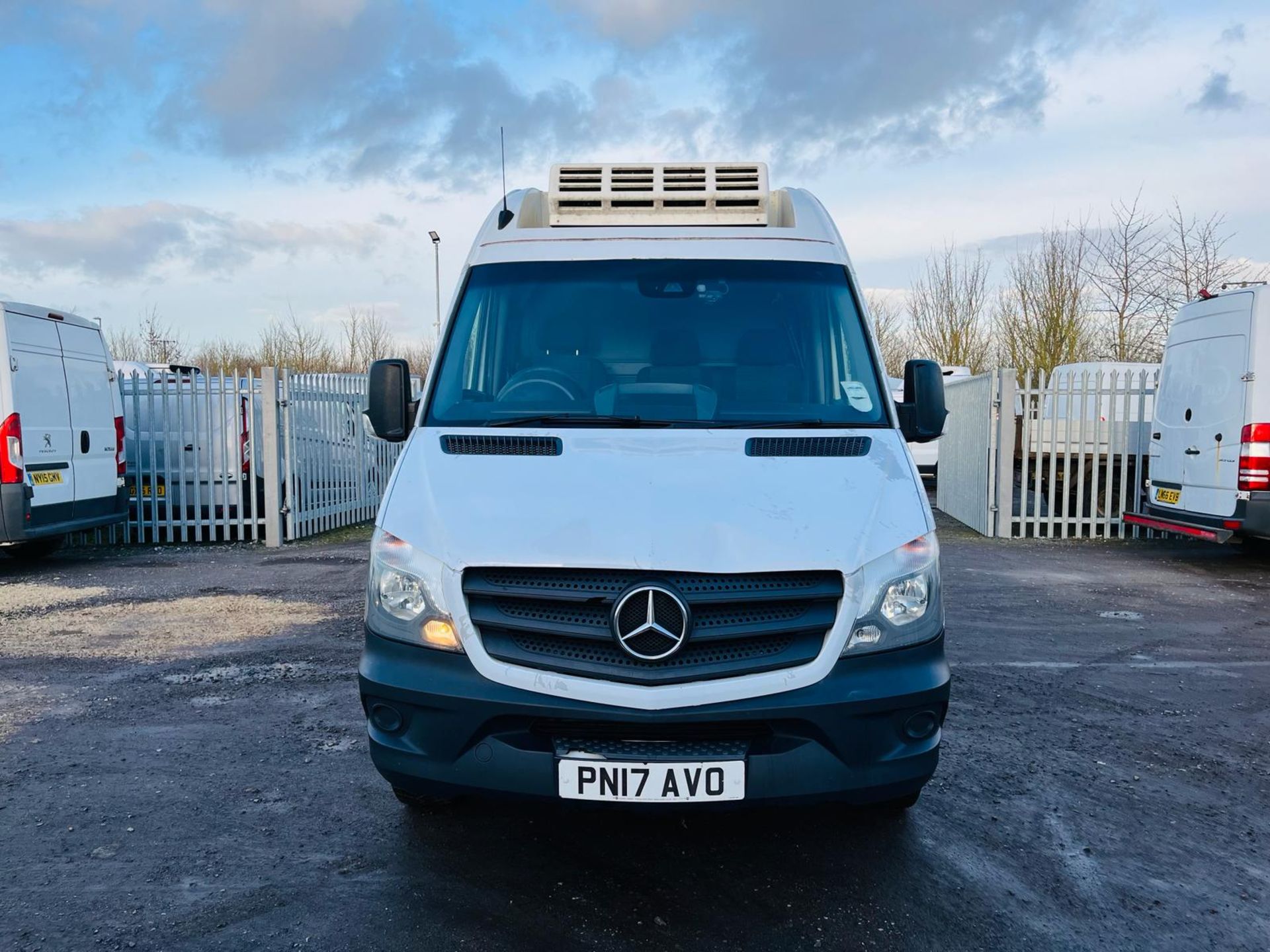 ** ON SALE ** Mercedes Benz Sprinter CDI 416 Fridge/Freezer 2.2 L2H3 2017'17 Reg -1 Owner From New - Image 2 of 29