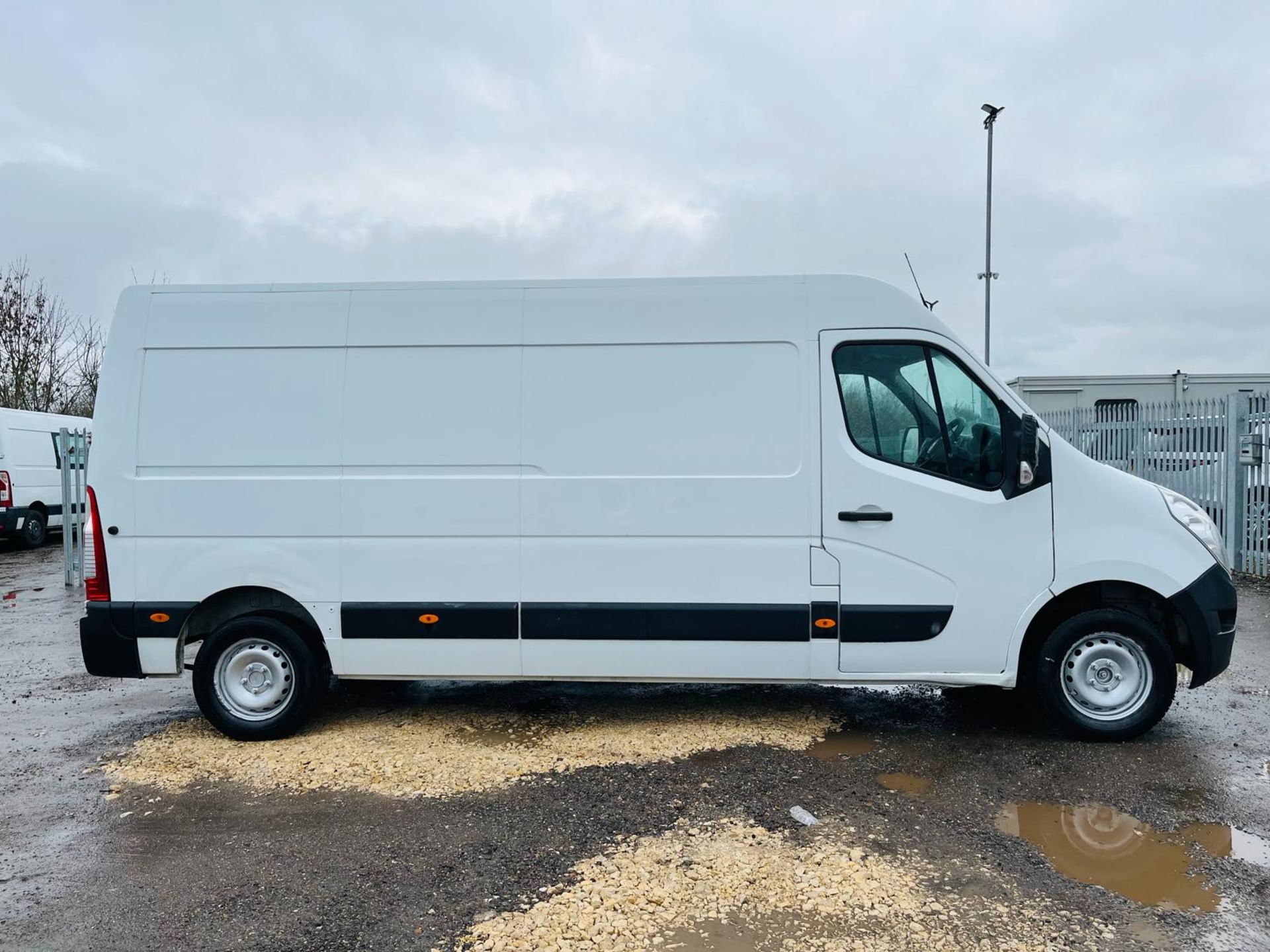 ** ON SALE ** Renault Master Business 3.5T DCI 110 2.3 L3 H2 2016 '16 Reg' - Parking Sensors - Image 13 of 25