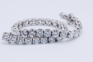 Round Brilliant Cut 14 Carat Diamond Tennis Bracelet D-E Colour VVS Clarity - 18Kt White Gold - IGI