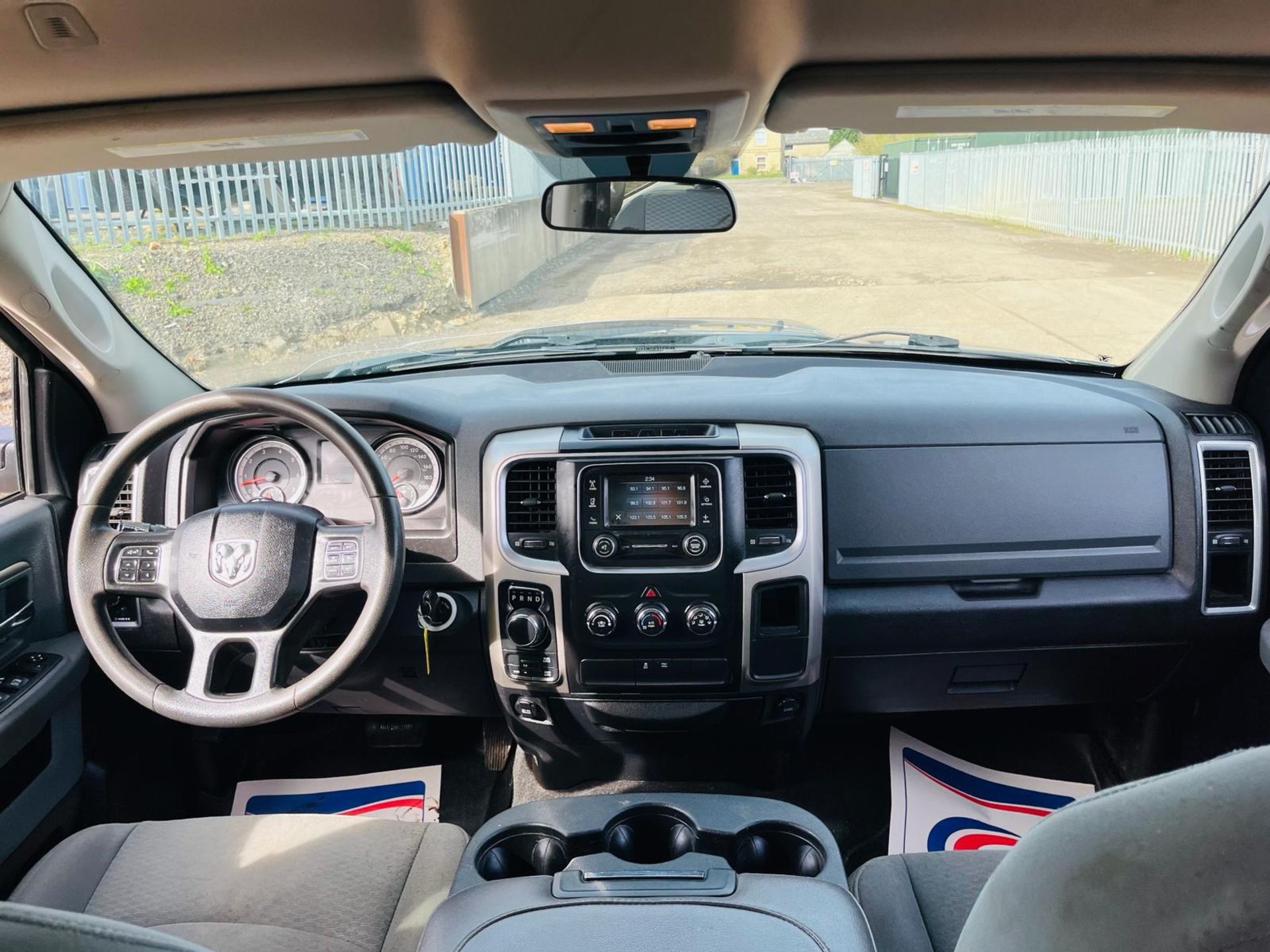 Dodge Ram 5.7 Hemi 1500 SLT 4WD Crew Cab ' 2018 Year' A/C - Fresh Import - ULEZ Compliant - Image 17 of 32