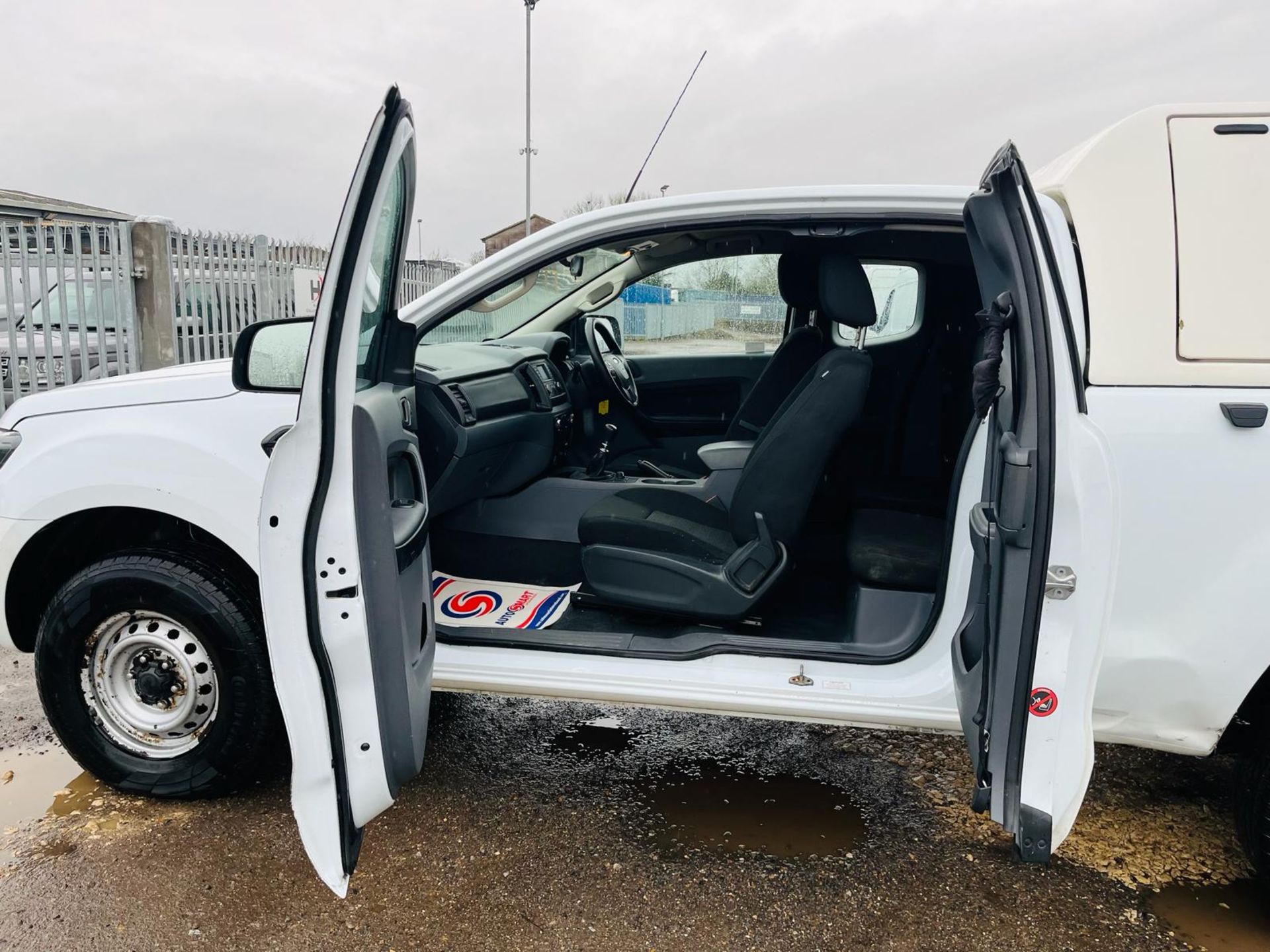 ** ON SALE ** Ford Ranger 2.2 TDCI 150 XL Super Cab 4WD CrewCab 2018 '67 Reg' -ULEZ Compliant - Image 24 of 26