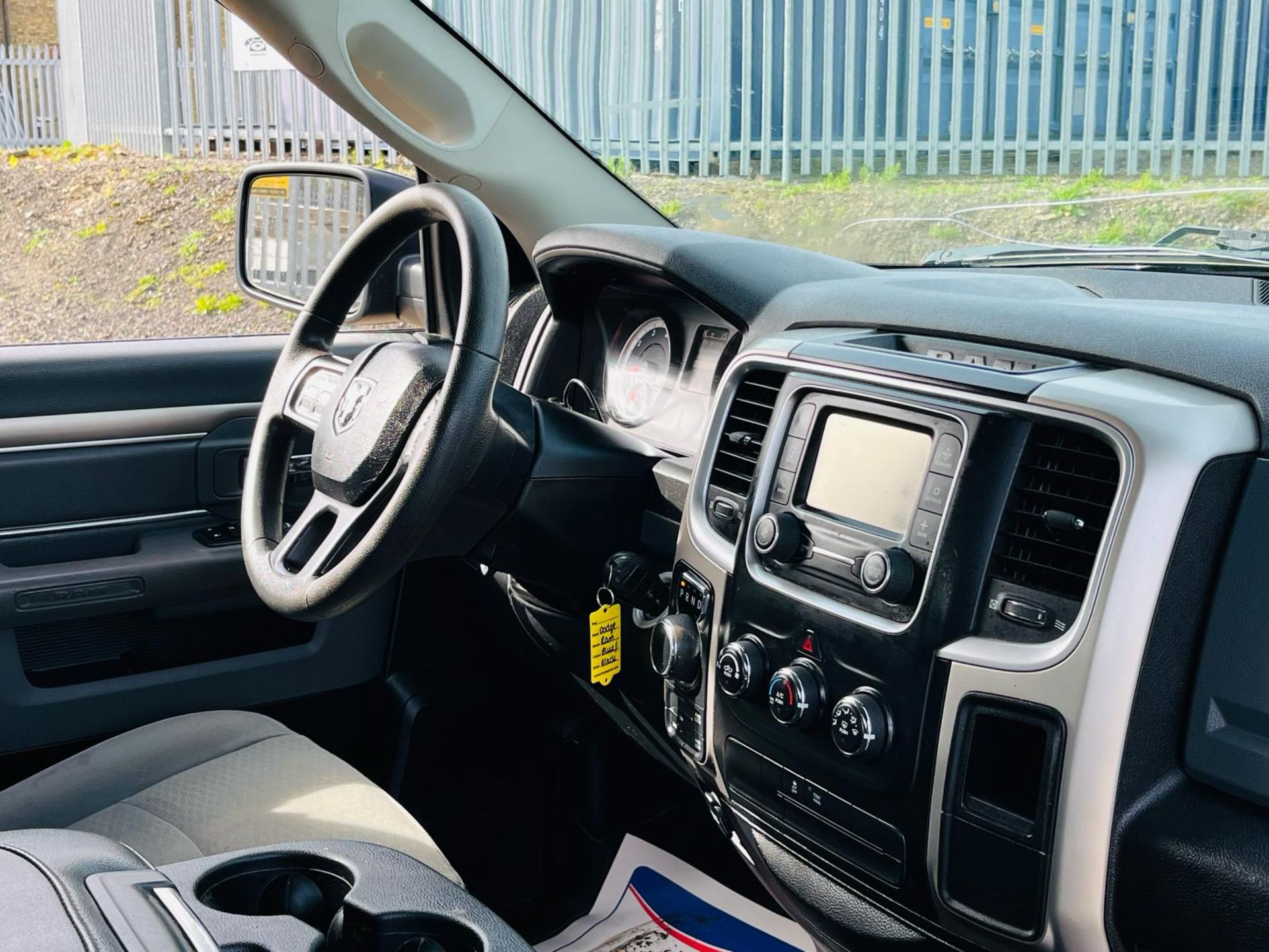 Dodge Ram 5.7 Hemi 1500 SLT 4WD Crew Cab ' 2018 Year' A/C - Fresh Import - ULEZ Compliant - Image 22 of 32