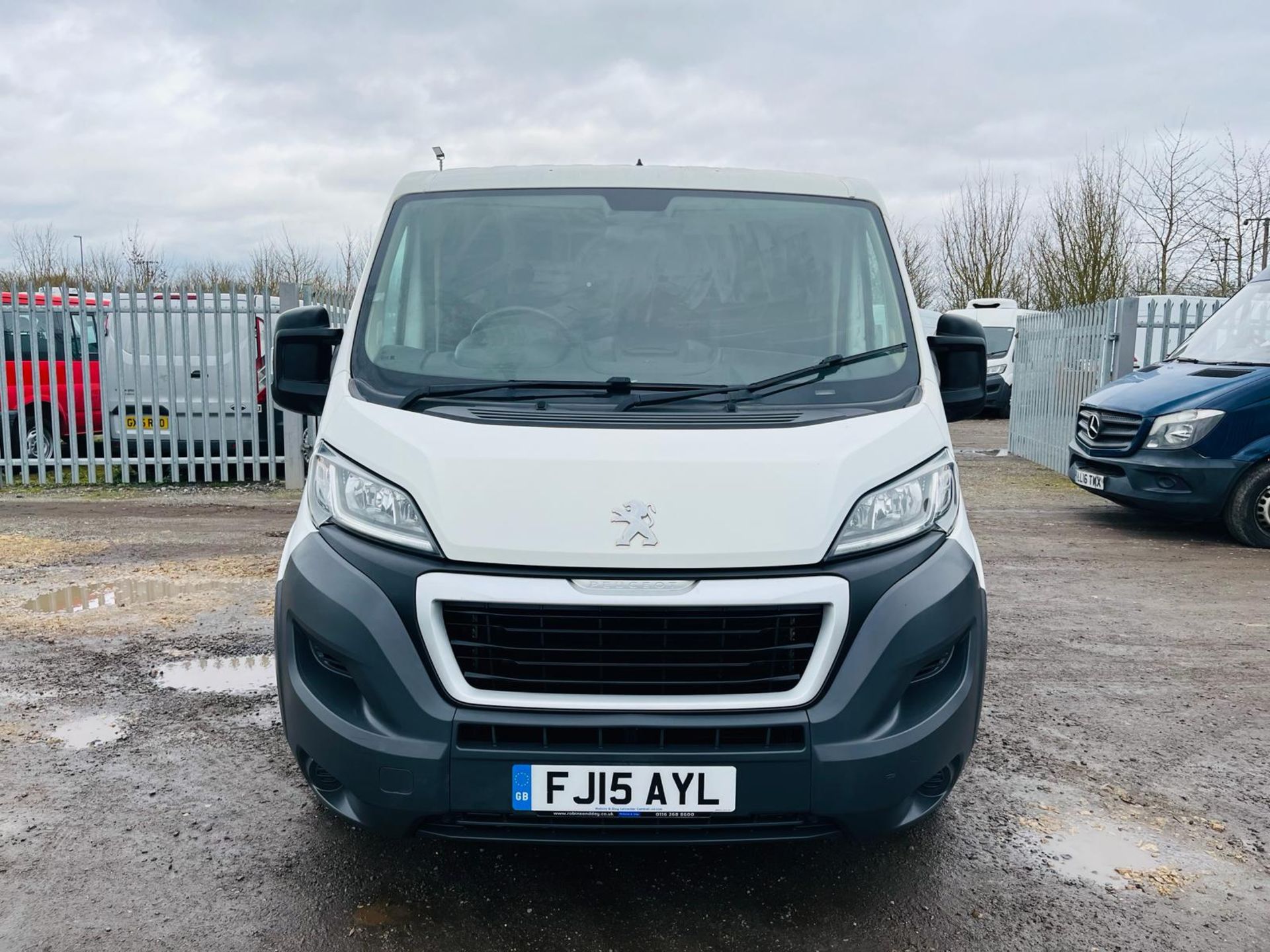 ** ON SALE ** Peugeot Boxer 335 2.2 Hdi 130 L3 CrewCab Tipper 2015 '15 Reg' ONLY 56,897 mile - Image 2 of 31