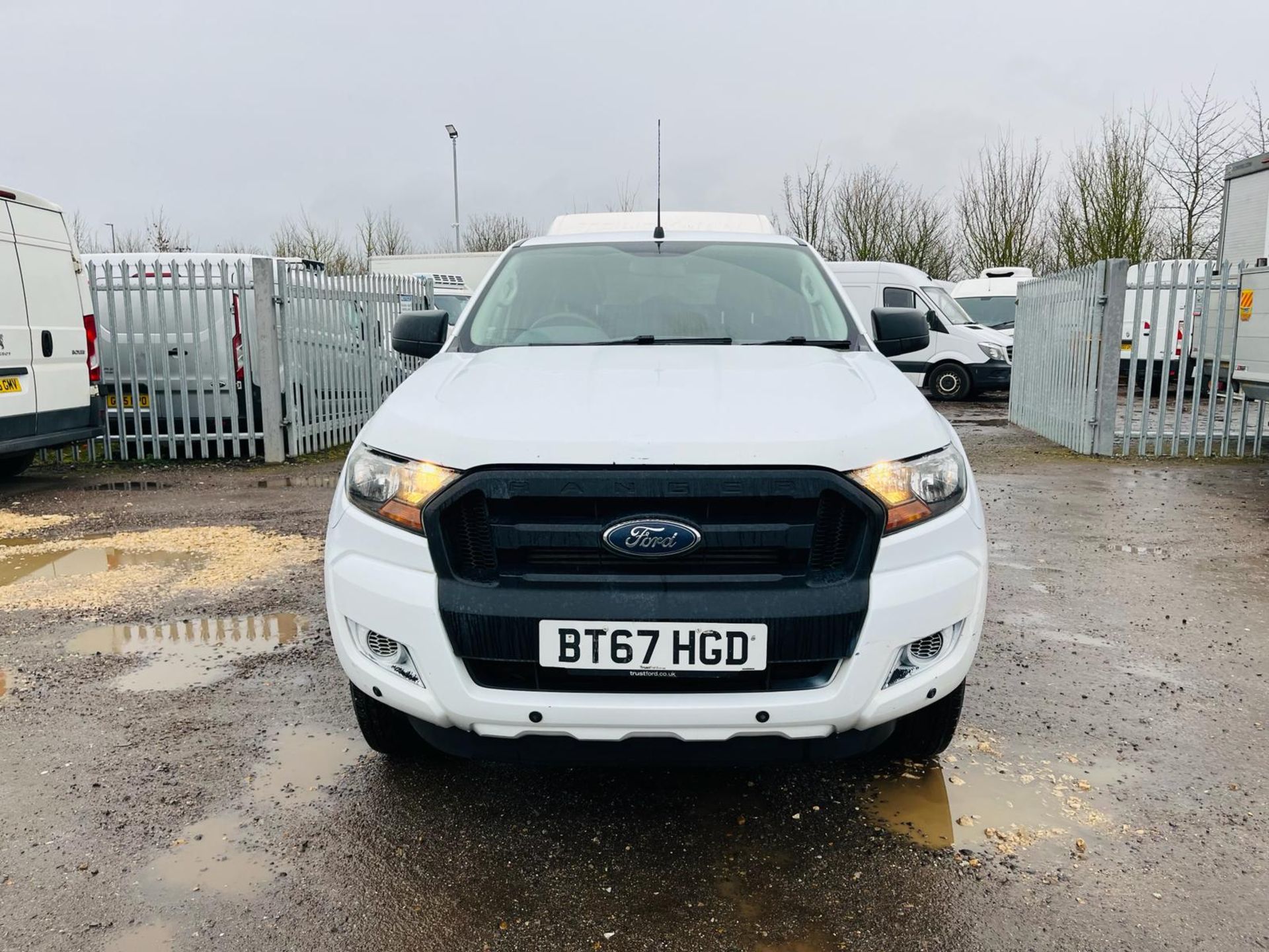 ** ON SALE ** Ford Ranger 2.2 TDCI 150 XL Super Cab 4WD CrewCab 2018 '67 Reg' -ULEZ Compliant - Image 2 of 26