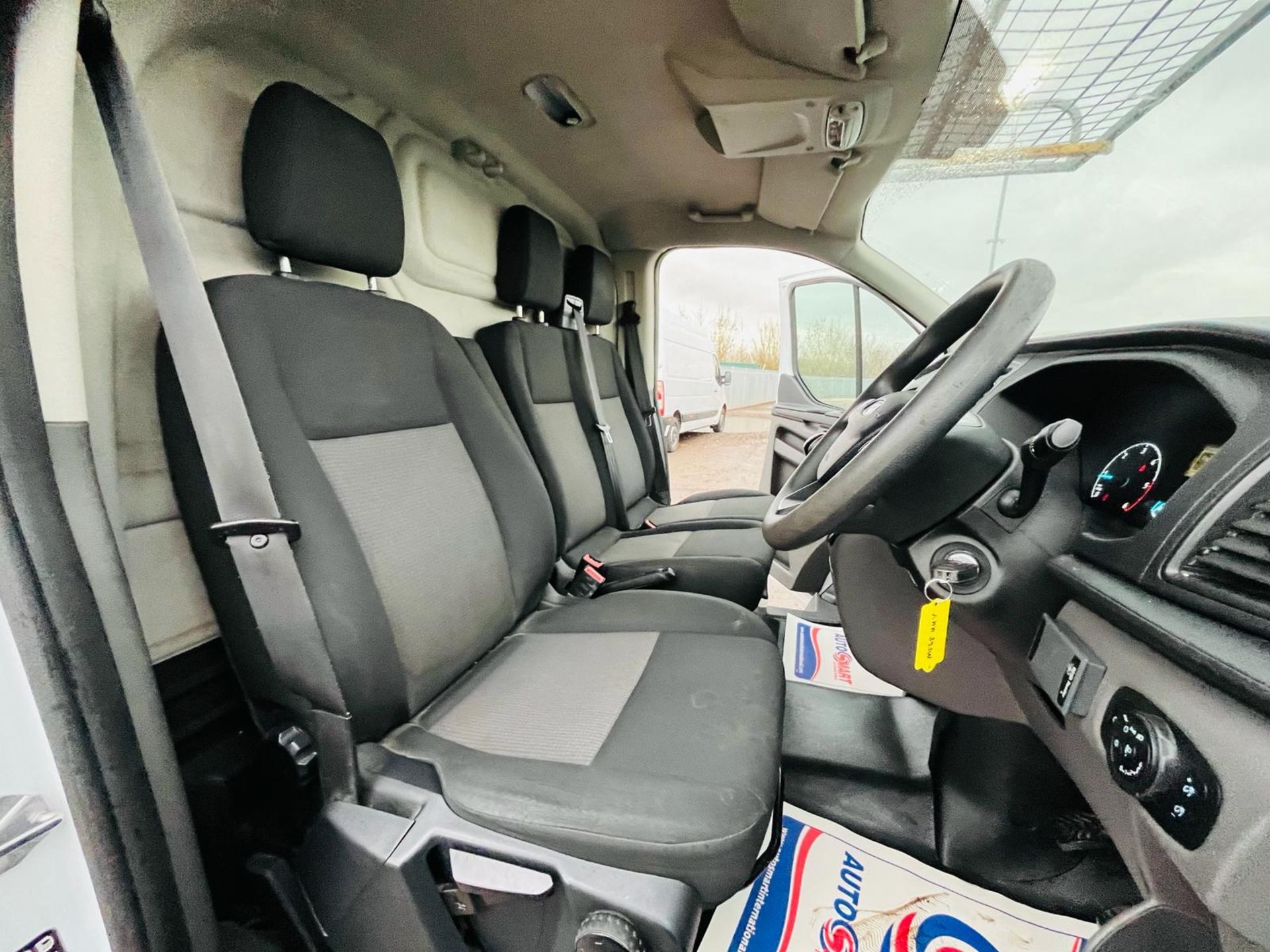 ** ON SALE ** Ford Transit Custom 300 2.0 Tdci Ecoblue 130 L1 H1 Panel Van 2018 '68 Reg' - Image 16 of 27