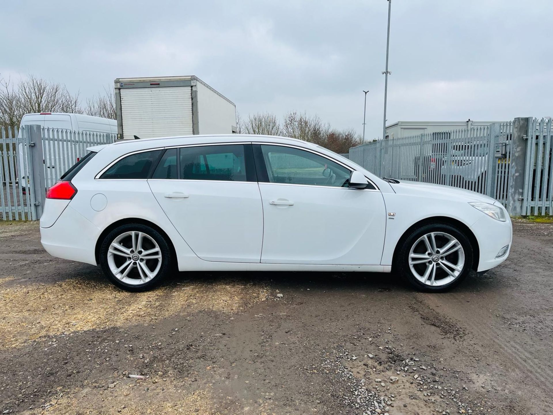 **ON SALE**Vauxhall Insignia Tourer 2.0 CDTI 160 Estate 2013 '13 Reg' -Sat/Nav -No Vat - Image 10 of 33