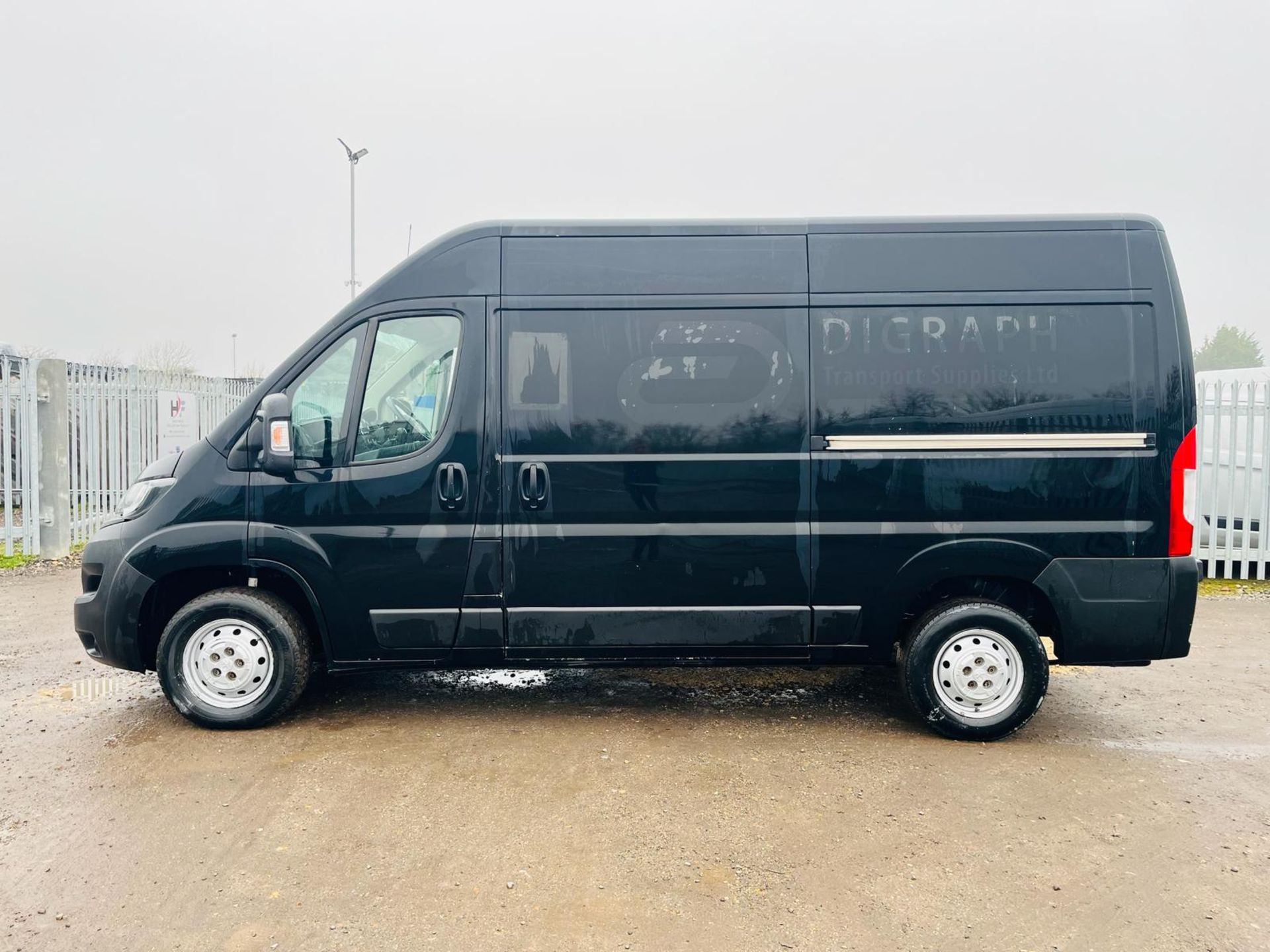 Peugeot Boxer 335 2.0 Bluehdi 130 Professional L2 H2 Panel Van 2019 '19 Reg' -ULEZ Compliant -No Vat - Bild 4 aus 26