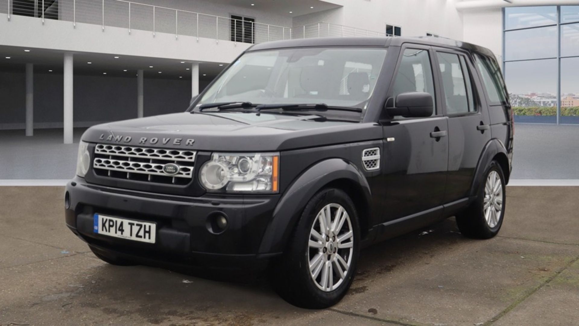 ** ON SALE **Land Rover Discovery 4 255 GS 3.0 SDV6 2014 '14 Reg' -Alloy Wheels -Parking Sensors - Image 2 of 9