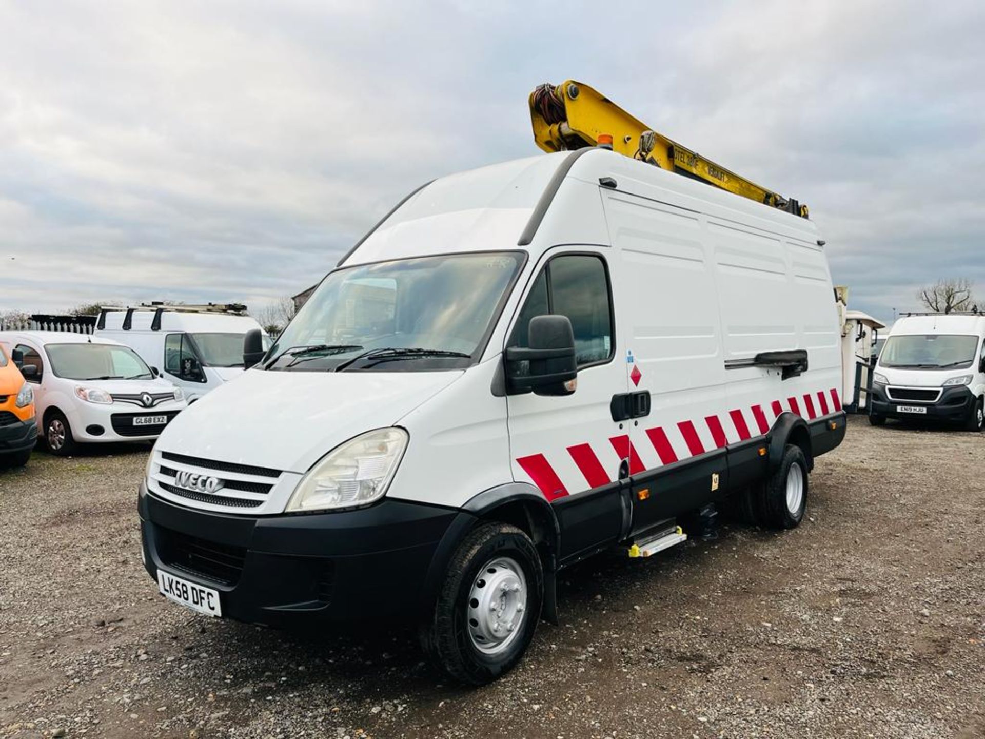 ** ON SALE ** Iveco Daily 3.0 HPI 65C18 L4 H3 Cherry Picker 2009 '58 Reg' Twin Rear Axle - Image 4 of 31