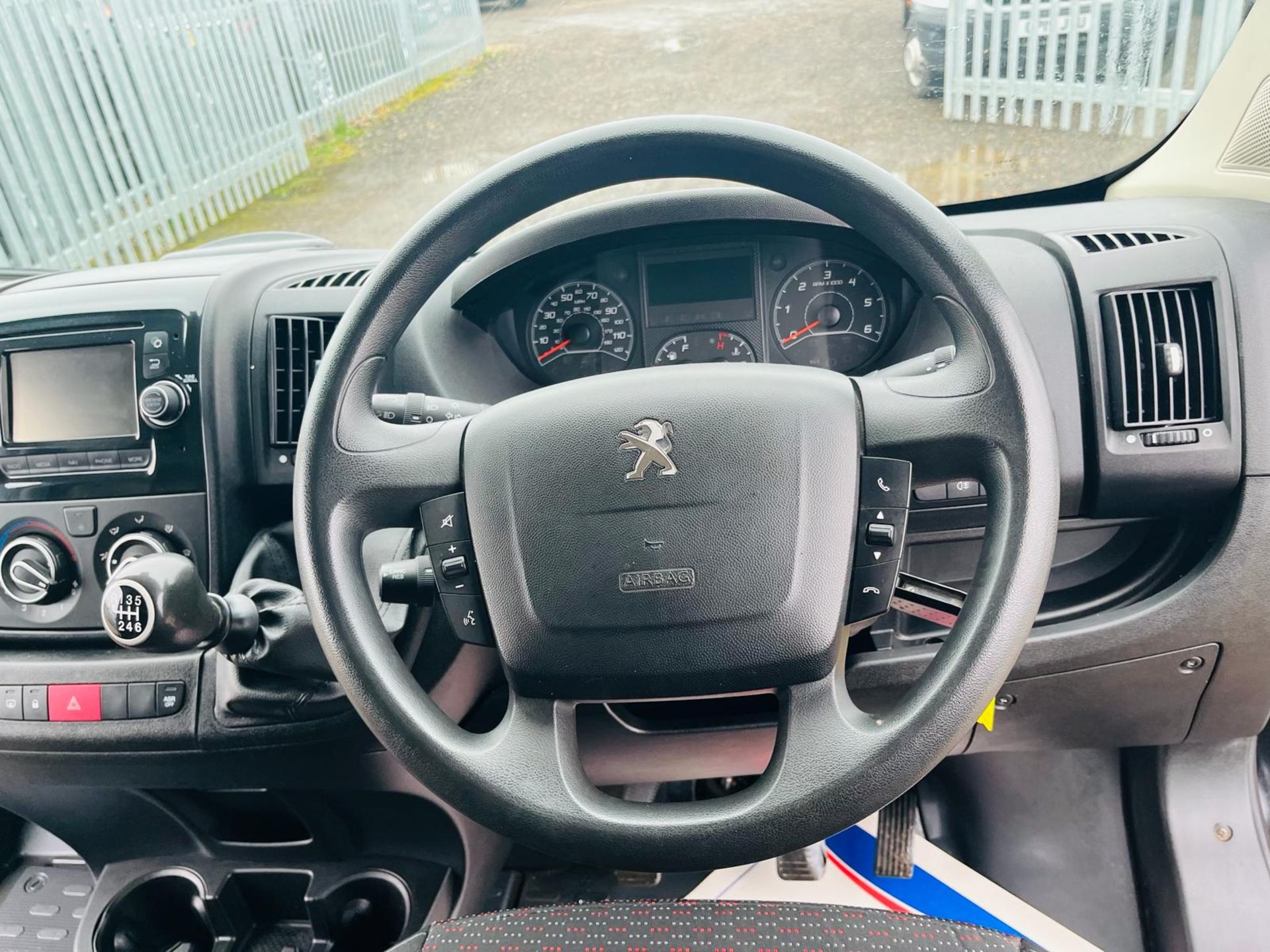 Peugeot Boxer 335 2.0 Bluehdi 130 Professional L2 H2 Panel Van 2019 '19 Reg' -ULEZ Compliant -No Vat - Bild 17 aus 26