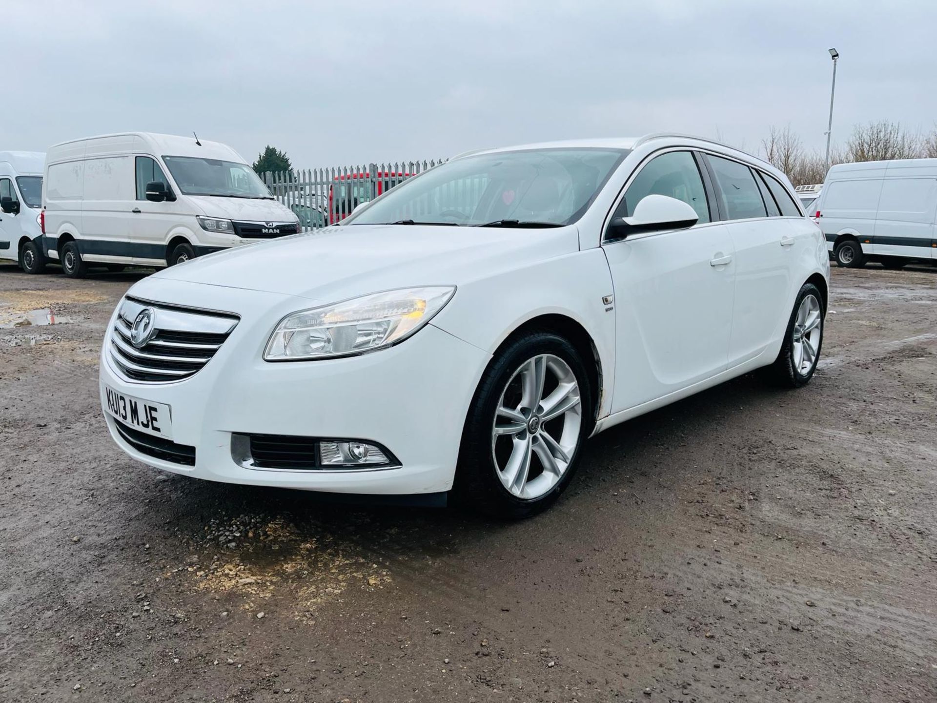 **ON SALE**Vauxhall Insignia Tourer 2.0 CDTI 160 Estate 2013 '13 Reg' -Sat/Nav -No Vat - Image 3 of 33