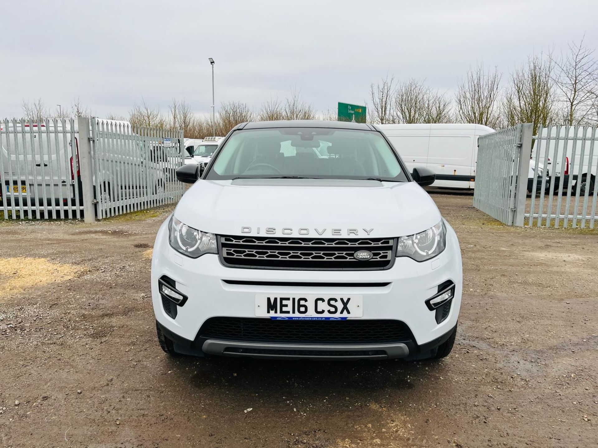 ** ON SALE ** Land Rover Discovery Sport 2.0 SE TD4 180 Automatic -2016'16 Reg' -ULEZ Compliant - Image 2 of 35