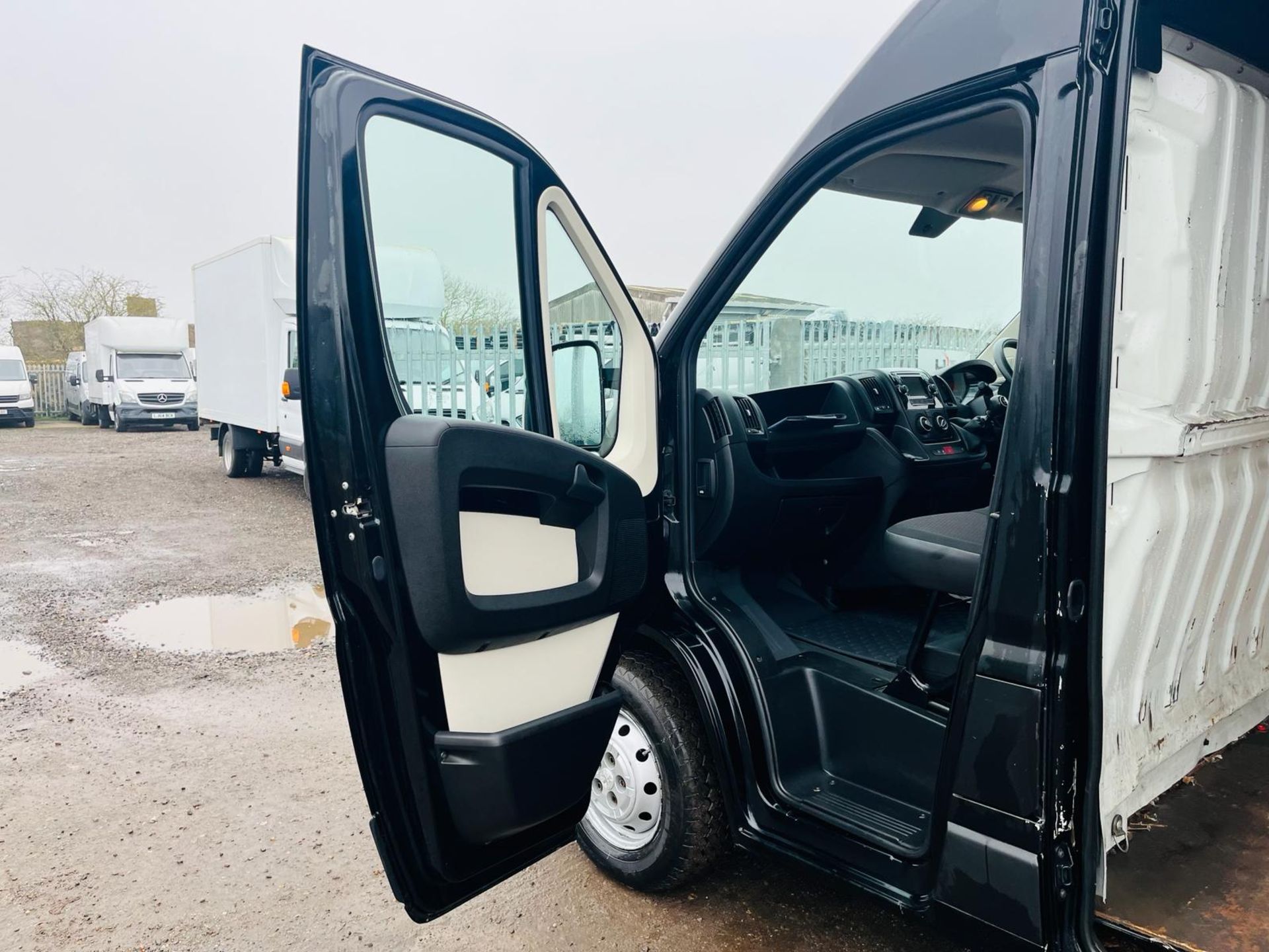 Peugeot Boxer 335 2.0 Bluehdi 130 Professional L2 H2 Panel Van 2019 '19 Reg' -ULEZ Compliant -No Vat - Bild 24 aus 26