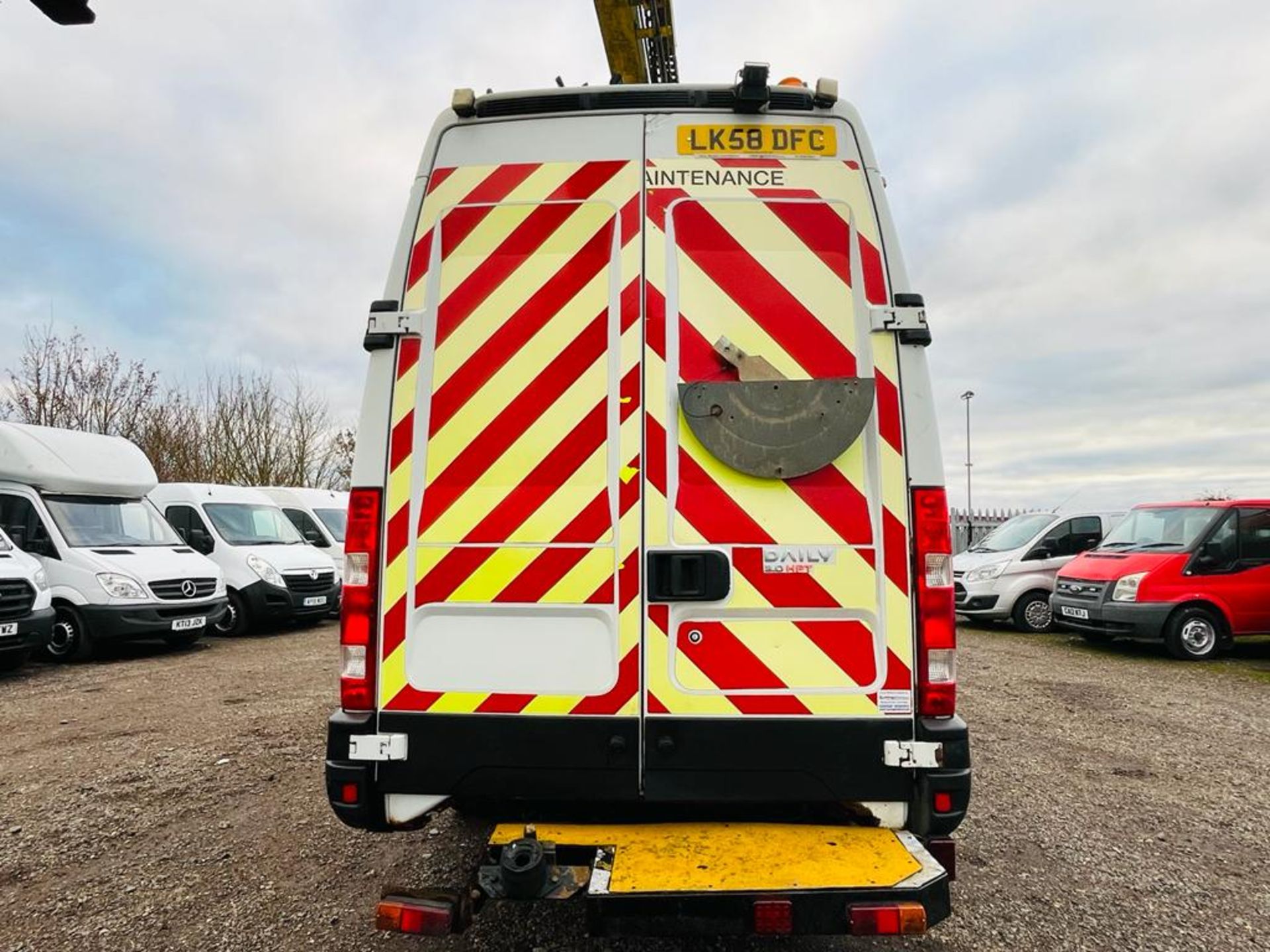 ** ON SALE ** Iveco Daily 3.0 HPI 65C18 L4 H3 Cherry Picker 2009 '58 Reg' Twin Rear Axle - Image 10 of 31