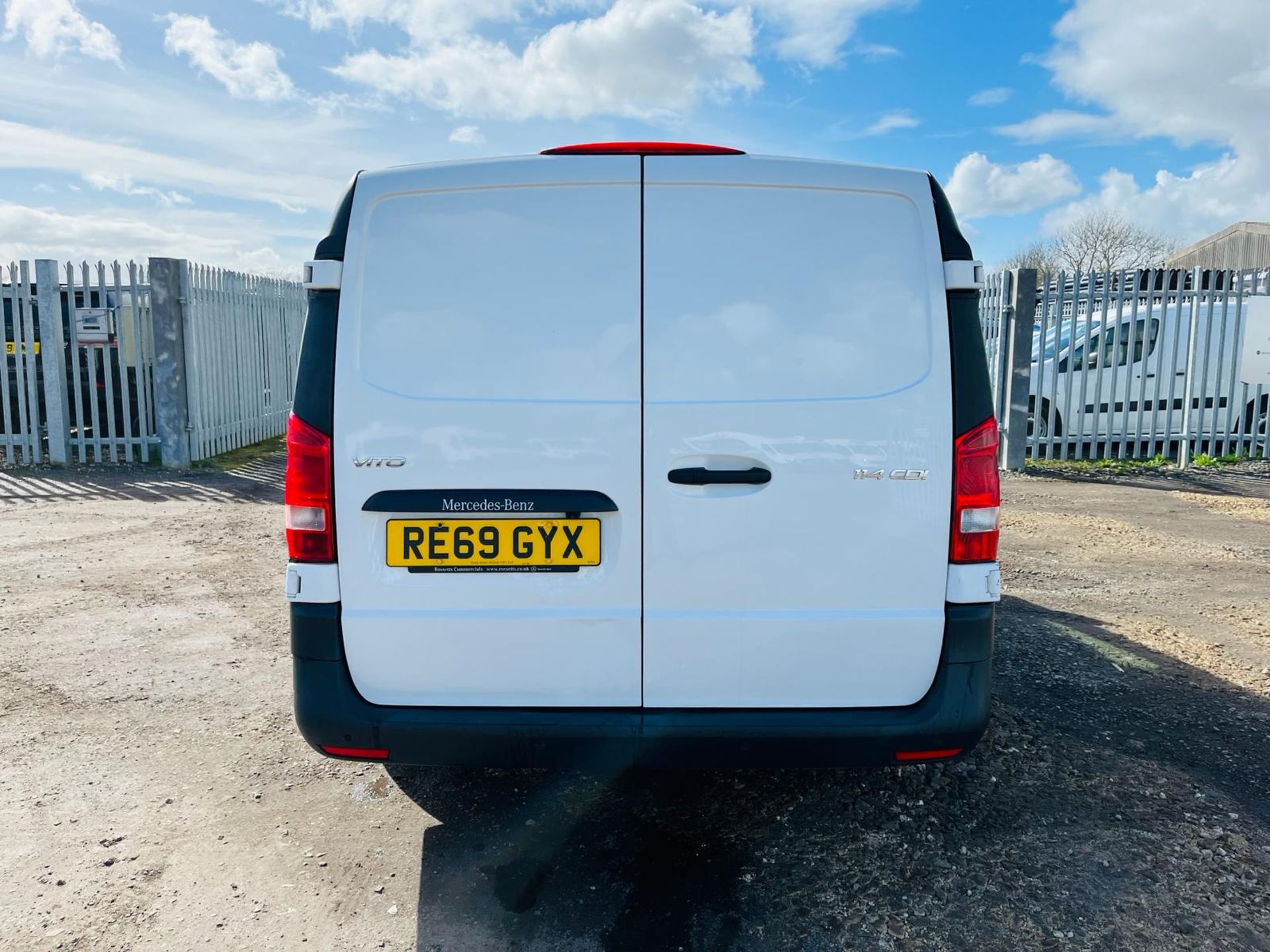 Mercedes Benz Vito 2.1 114 CDI BlueTec PURE Fridge/Freezer 2019 '69 Reg' - ULEZ Compliant - Bild 9 aus 29