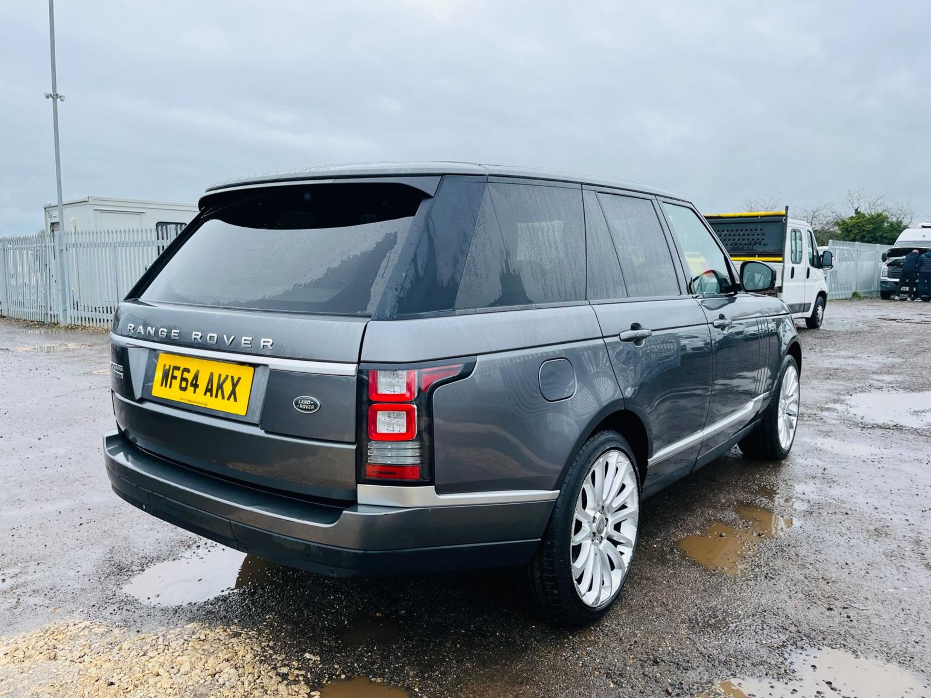 ** ON SALE ** Land Rover Range Rover Vogue 4.4 SDV8 2014 '64 Reg' 4WD - Sat Nav - A/C - No Vat - Image 10 of 36