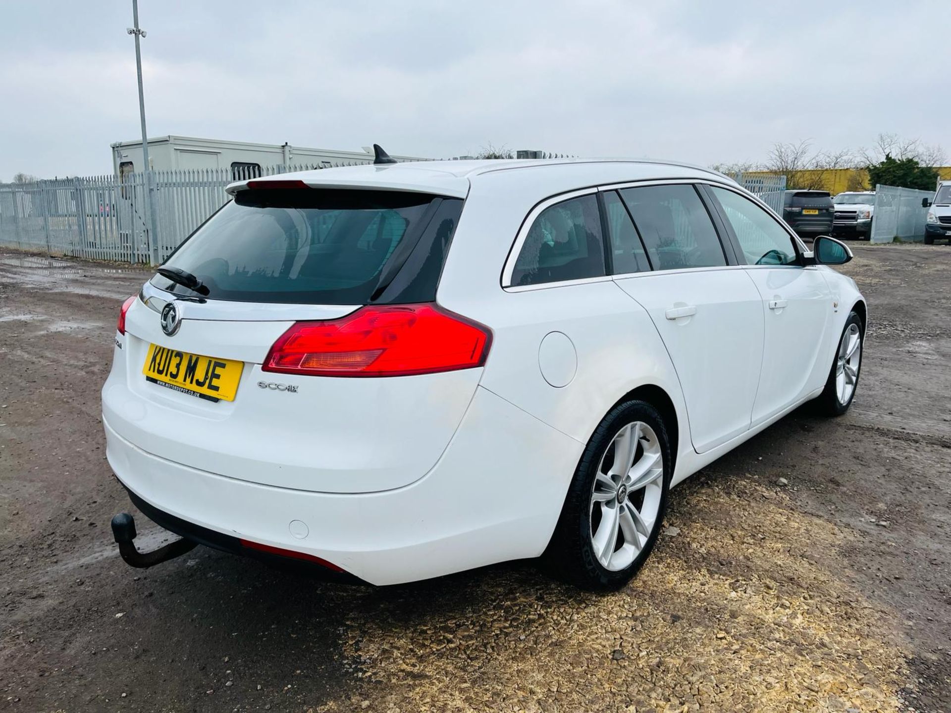 **ON SALE**Vauxhall Insignia Tourer 2.0 CDTI 160 Estate 2013 '13 Reg' -Sat/Nav -No Vat - Image 9 of 33