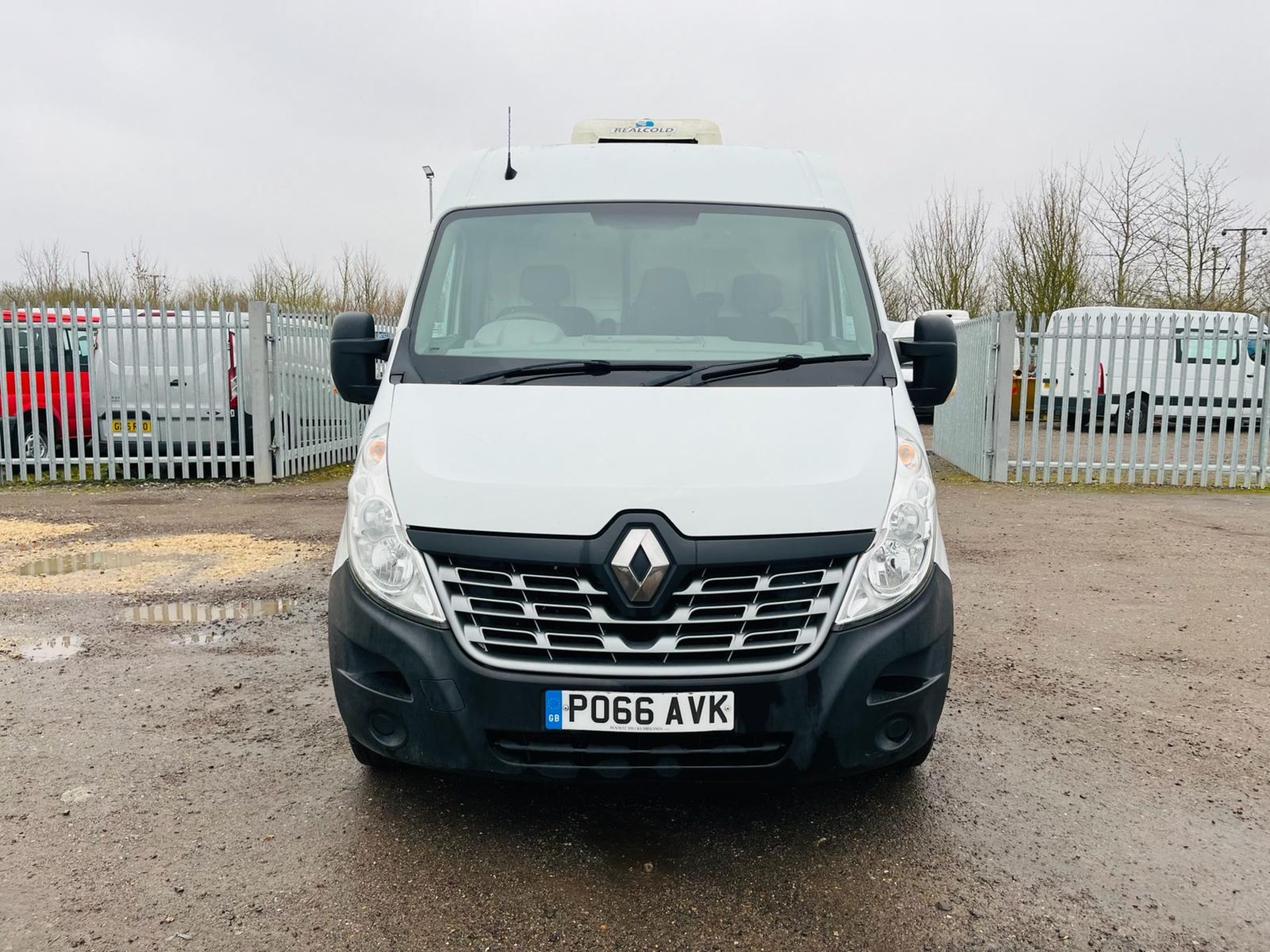 ** ON SALE ** Renault Master 125.35 Fridge/Freezer L3H2-ULEZ Compliant-1 Former Keeper - Image 2 of 29