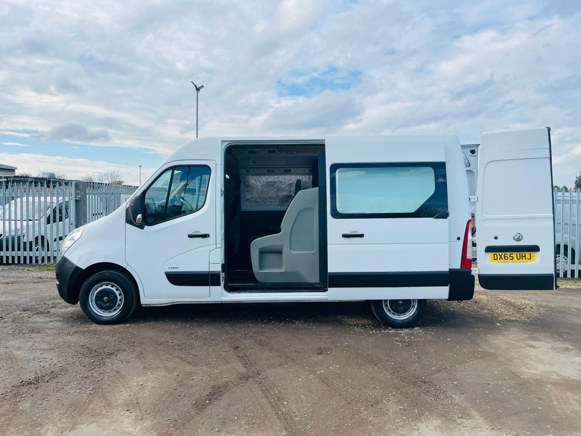 ** ON SALE ** Vauxhall Movano 2.3 CDTI 125 L2 H2 CrewVan 7 Seater 2015 '65 Reg' - No Vat - Image 5 of 28