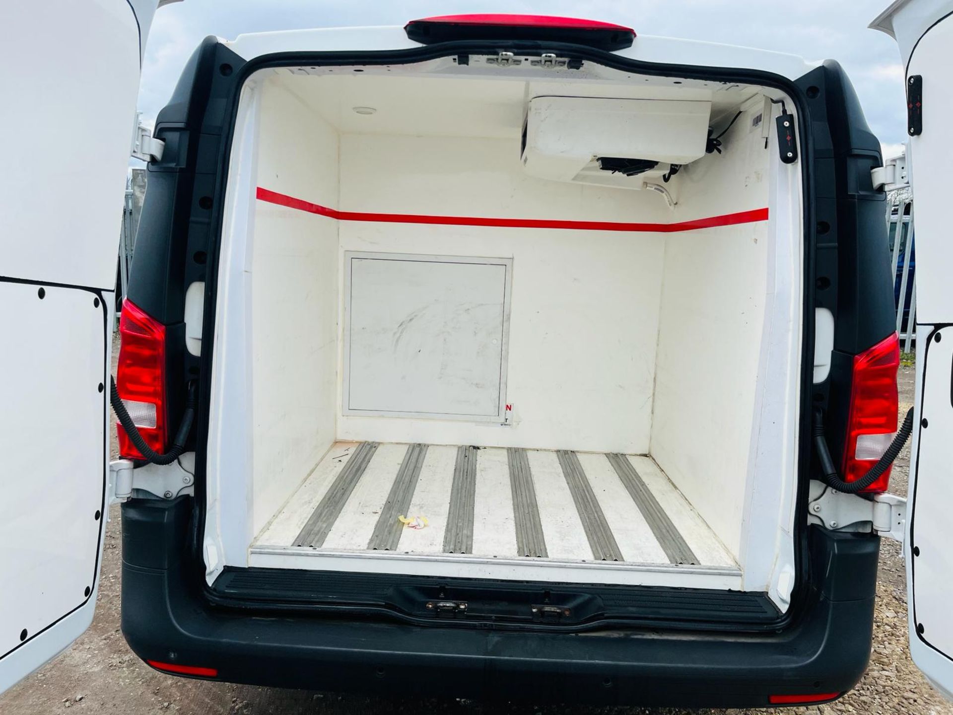 ** ON SALE ** Mercedes-Benz Vito 114 2.1 Cdi Bluetec 2.8T Fridge/Freezer L2 Panel Van 2019'19 Reg' - Bild 10 aus 28