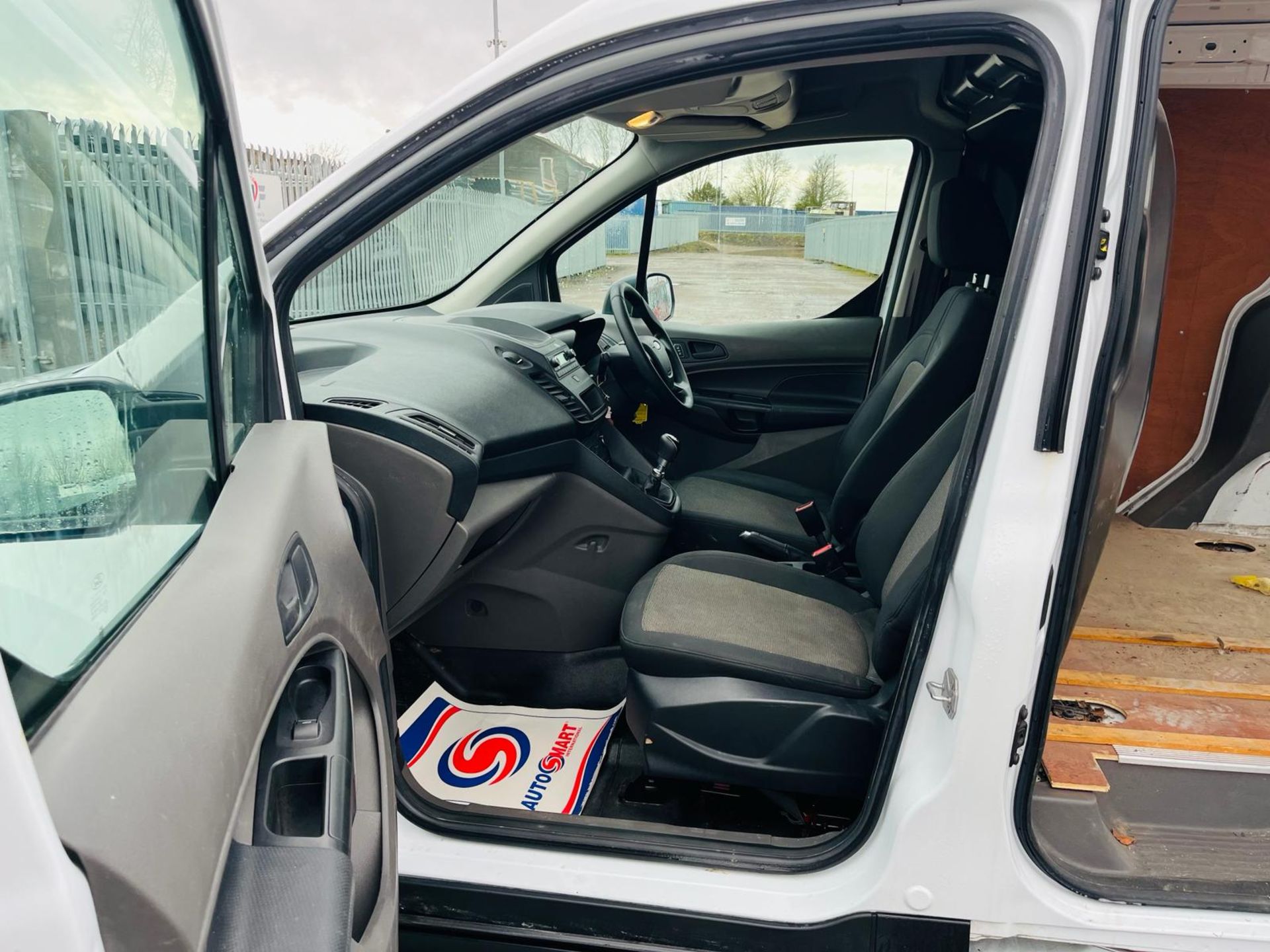 Ford Transit Connect 1.5 Ecoblue Leader 100 200 L1 H1 2020 '69 Reg' -ULEZ Compliant -1 Former Owner - Bild 25 aus 27