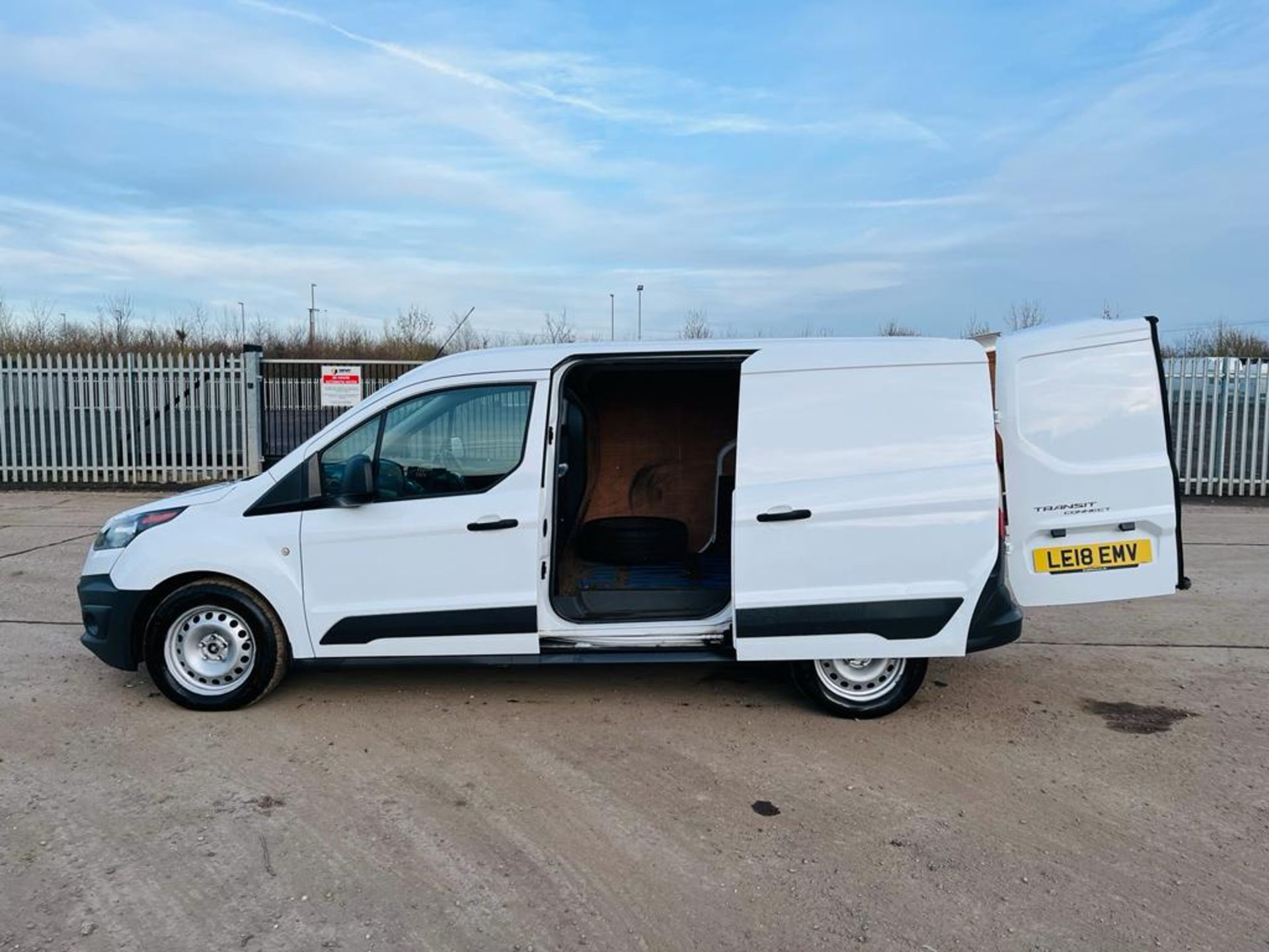 ** ON SALE ** Ford Transit Connect TDCI 75 210 1.5 2018 '18 Reg' ULEZ Compliant -Bluetooth Handsfree - Image 5 of 28